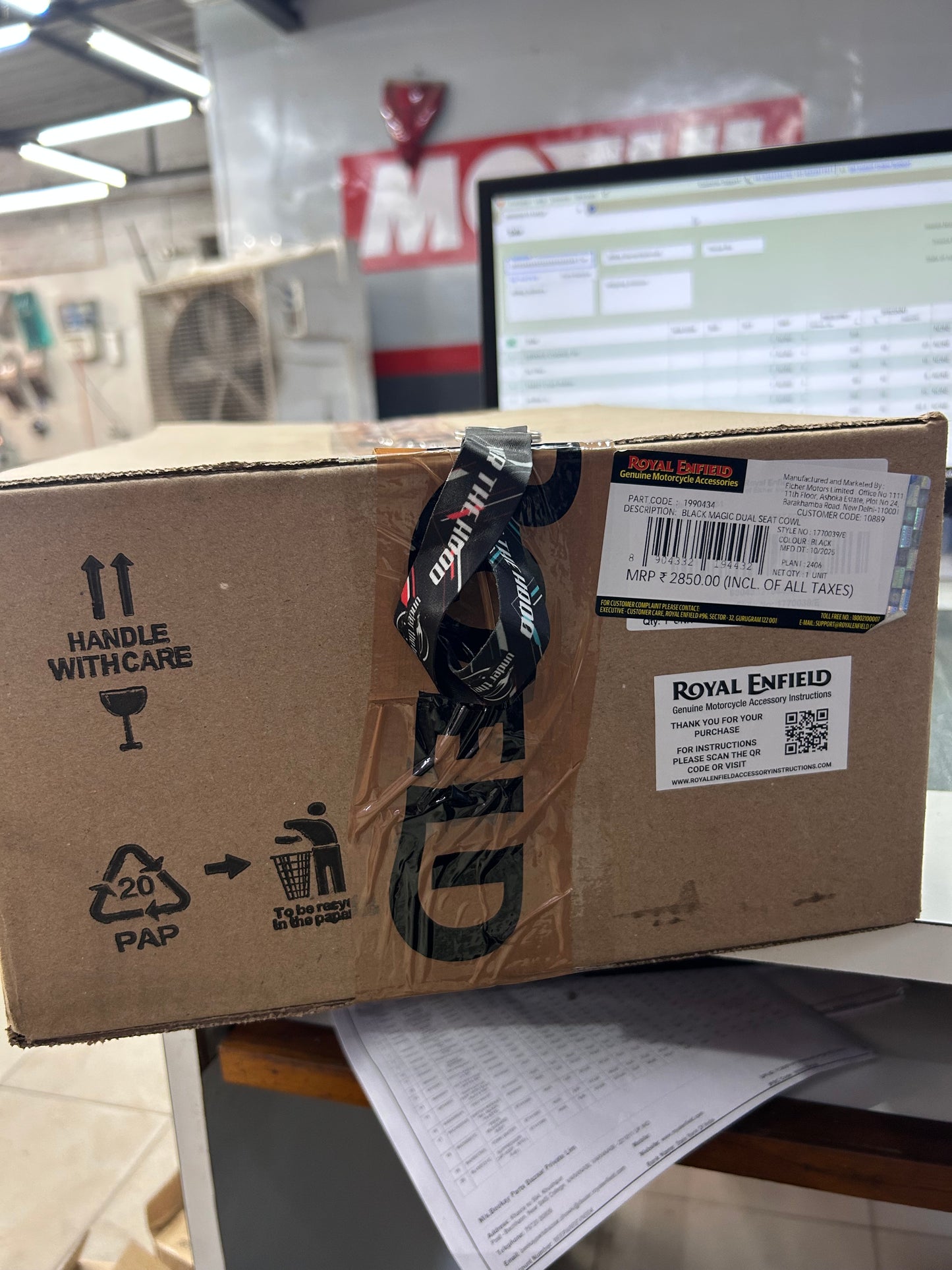 Royal Enfield Black Magic Dual Seat Cowl – GT 650 (Part No. 1990434)