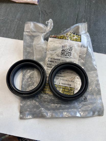 Royal Enfield 147632/A – Oil Seal Fork Assembly | Genuine Spare for Classic 350, Classic 500, Standard 350 (UCE)