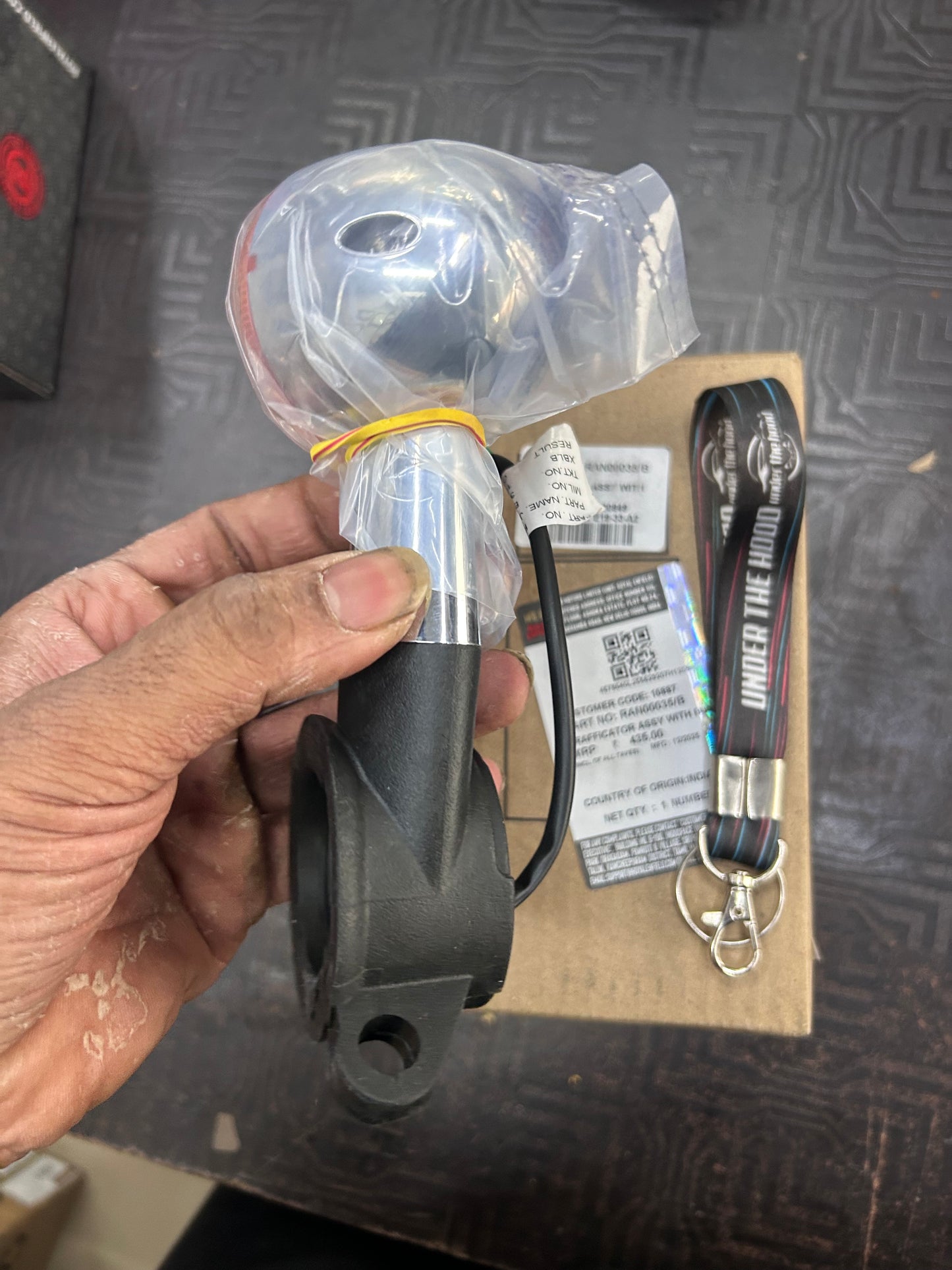 Royal Enfield RAN00035 / RAN00035/B – Trafficator Assembly with Bulb, Front Left (Chrome) for Classic 350 Reborn (J-Series BS6) & New Bullet 350 – Genuine OEM Indicator