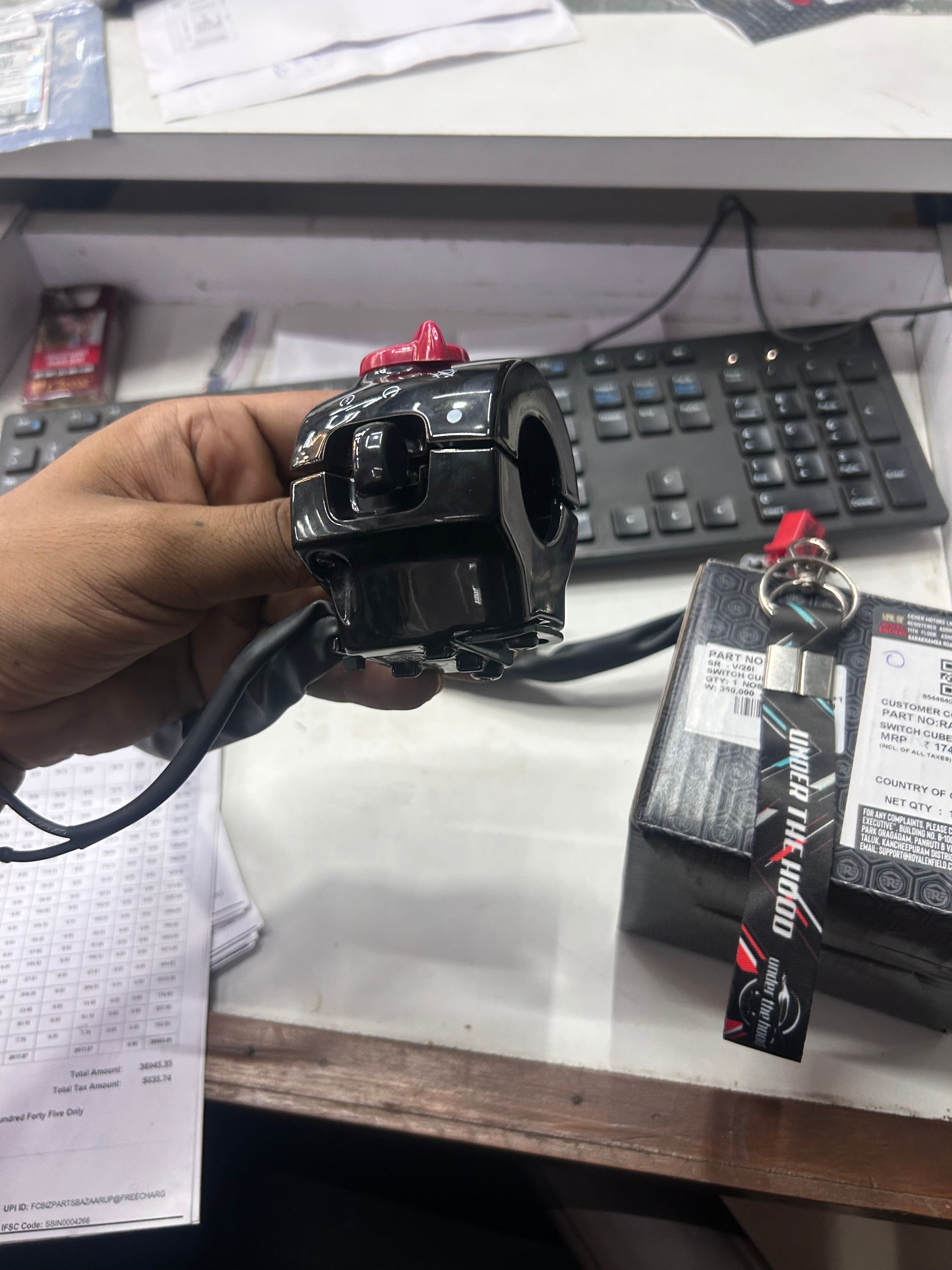 Royal Enfield Switch Cube Black – RAL00611/A & RAL00155/E – UNDER