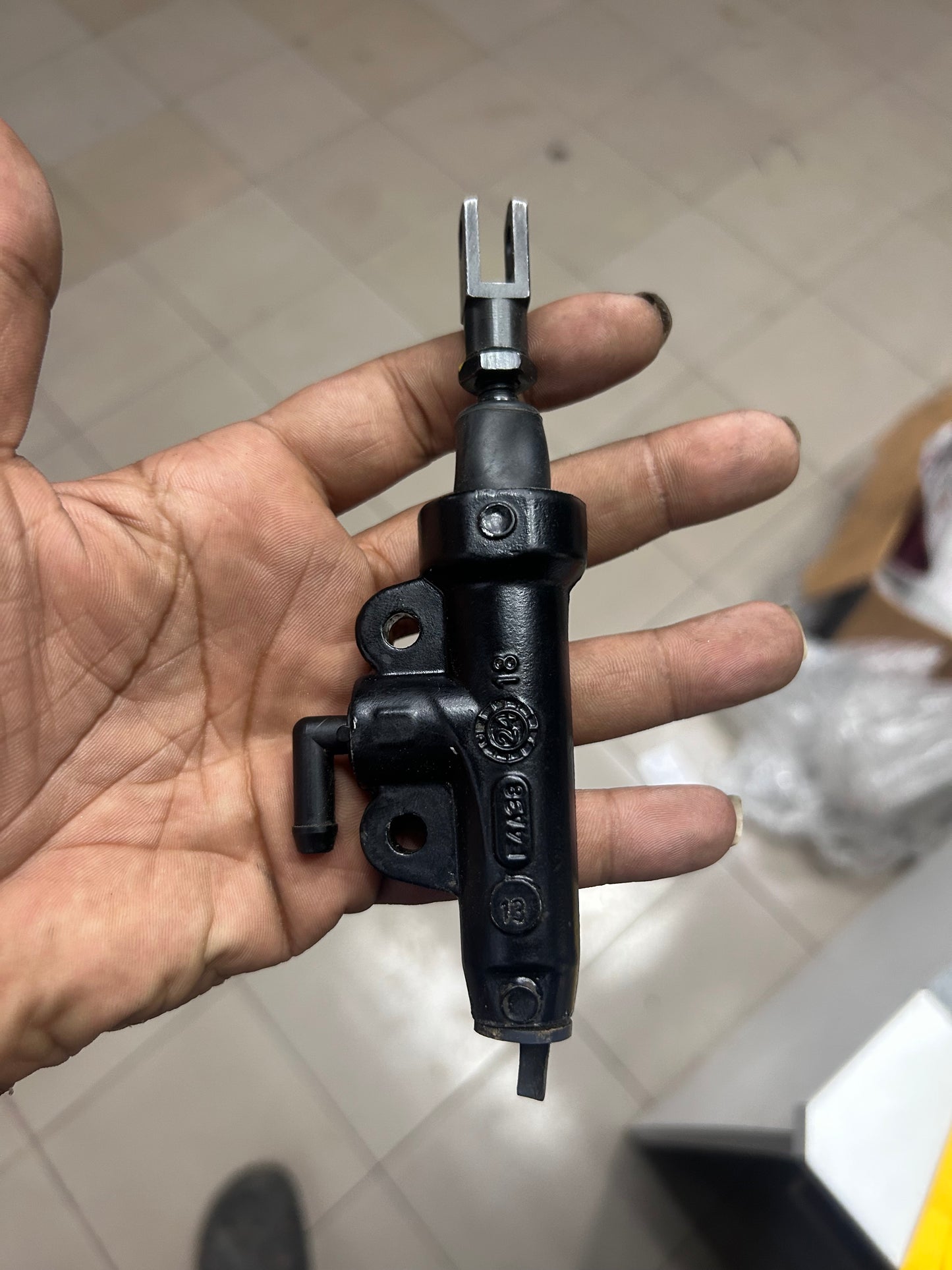 Royal Enfield RAB00041/E – Rear Master Cylinder Assembly (J-Series)