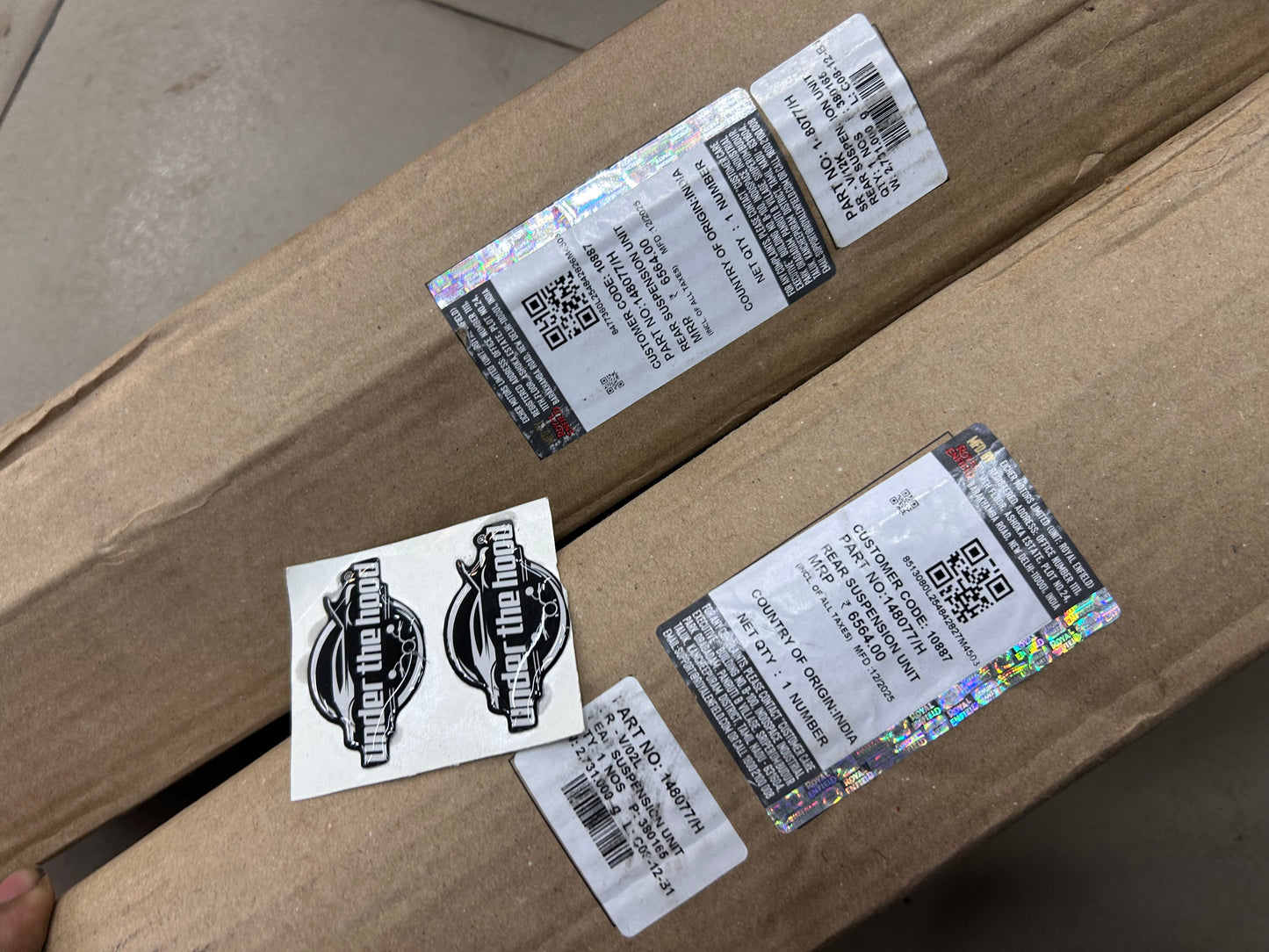 Royal Enfield Rear Suspension Unit – 148077/F | OEM Rear Shock Absorber for Interceptor 650 & Continental GT 650 (2019–2022)