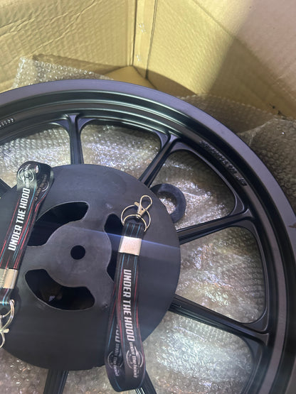 Original Royal Enfield Alloy Wheels (UCE Dual-Disc) — Front 19" 1120035/B + Rear 18" 1120040/B — Fits Classic 350/500 UCE & Thunderbird 350/500 (rear) — Genuine OE