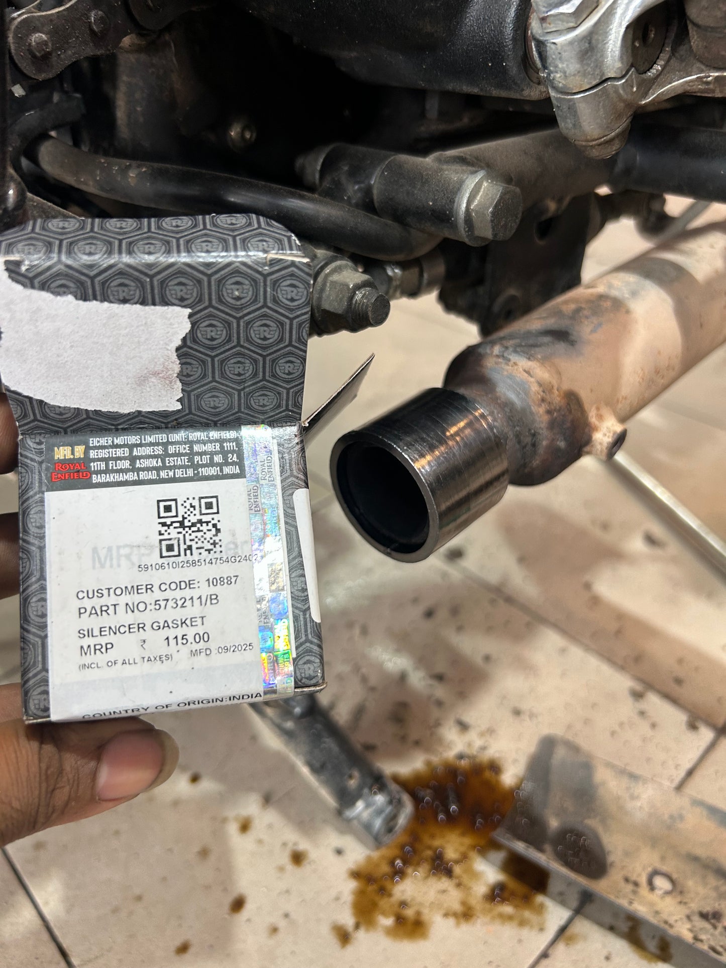 Royal Enfield 573211/B Silencer Gasket – OEM Exhaust Seal for Classic 500, Bullet 500, GT 535, Himalayan, Scram 411 & Bear 650