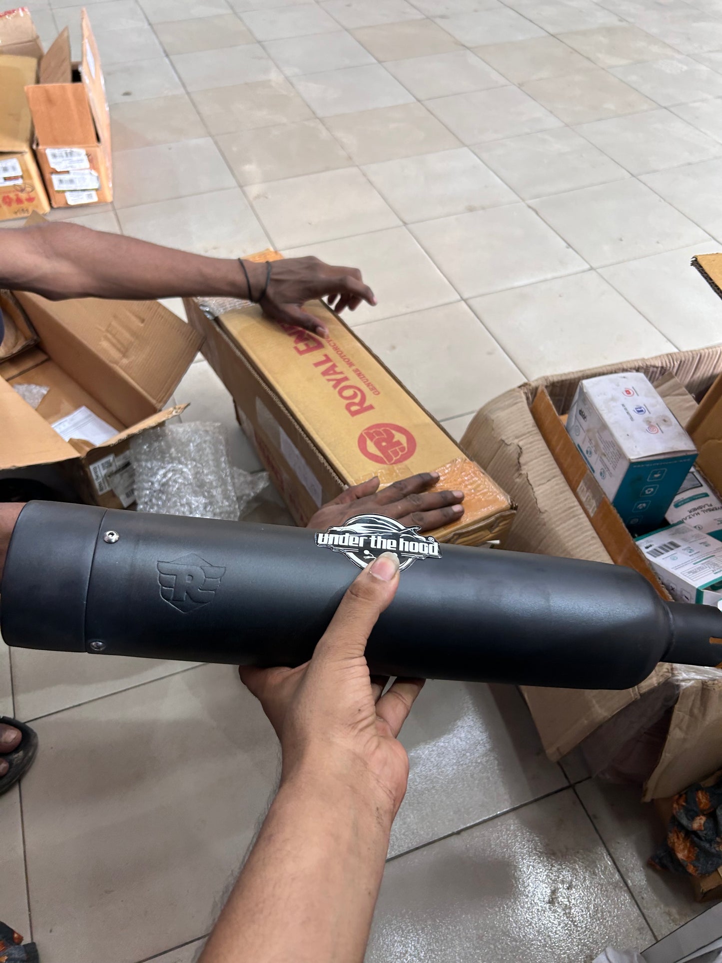 Royal Enfield 1990725 Black Straightcut Silencer-IN — Classic 350 UCE OEM-Style Silencer