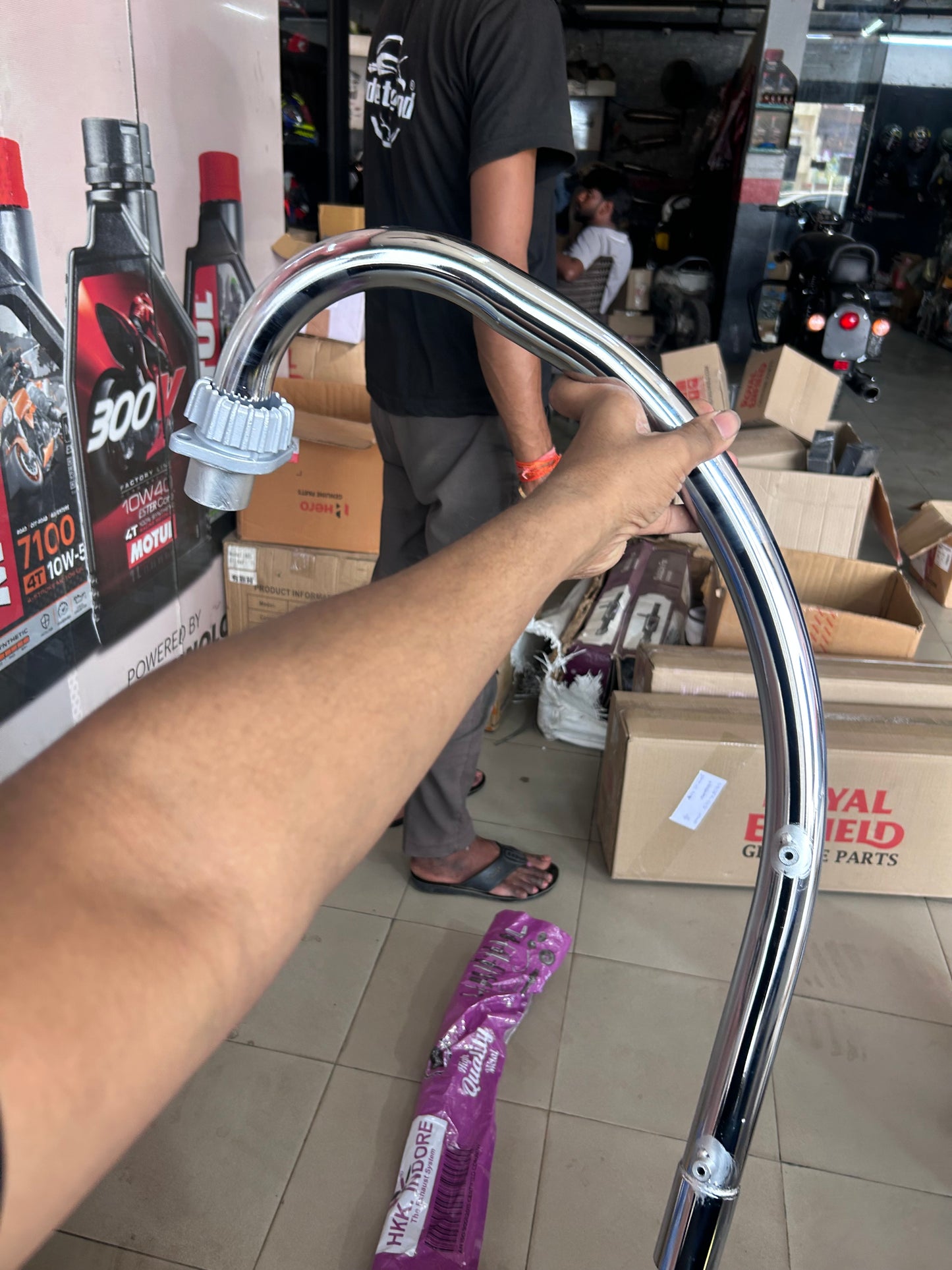HKK Indore “C” Type Bend Pipe (Chrome, 38mm) for Royal Enfield UCE BS3/BS4 – Without O2 Sensor Port – Code HKKB1A