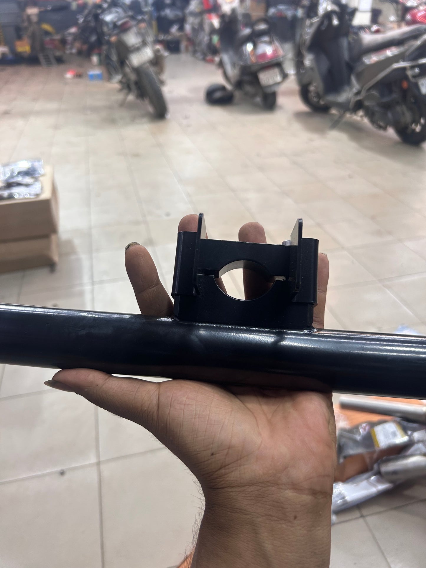 Royal Enfield 1990603 Leg Guard Single Rod for Classic Bullet Electra