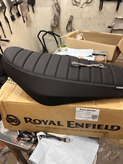 Royal Enfield Black Signature Bench Seat KXA00139 — OEM Retro-Style Seat for Hunter 350