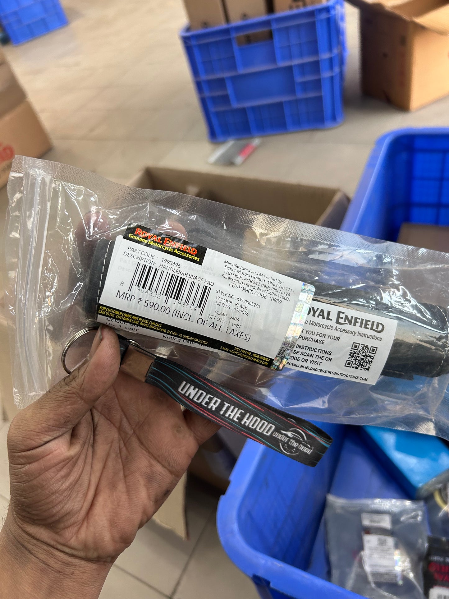 Black Handlebar Brace Pad (Foam Padded Crossbar Cover) for Royal Enfield Interceptor 650 – 1990496 (Replaces 1990402)