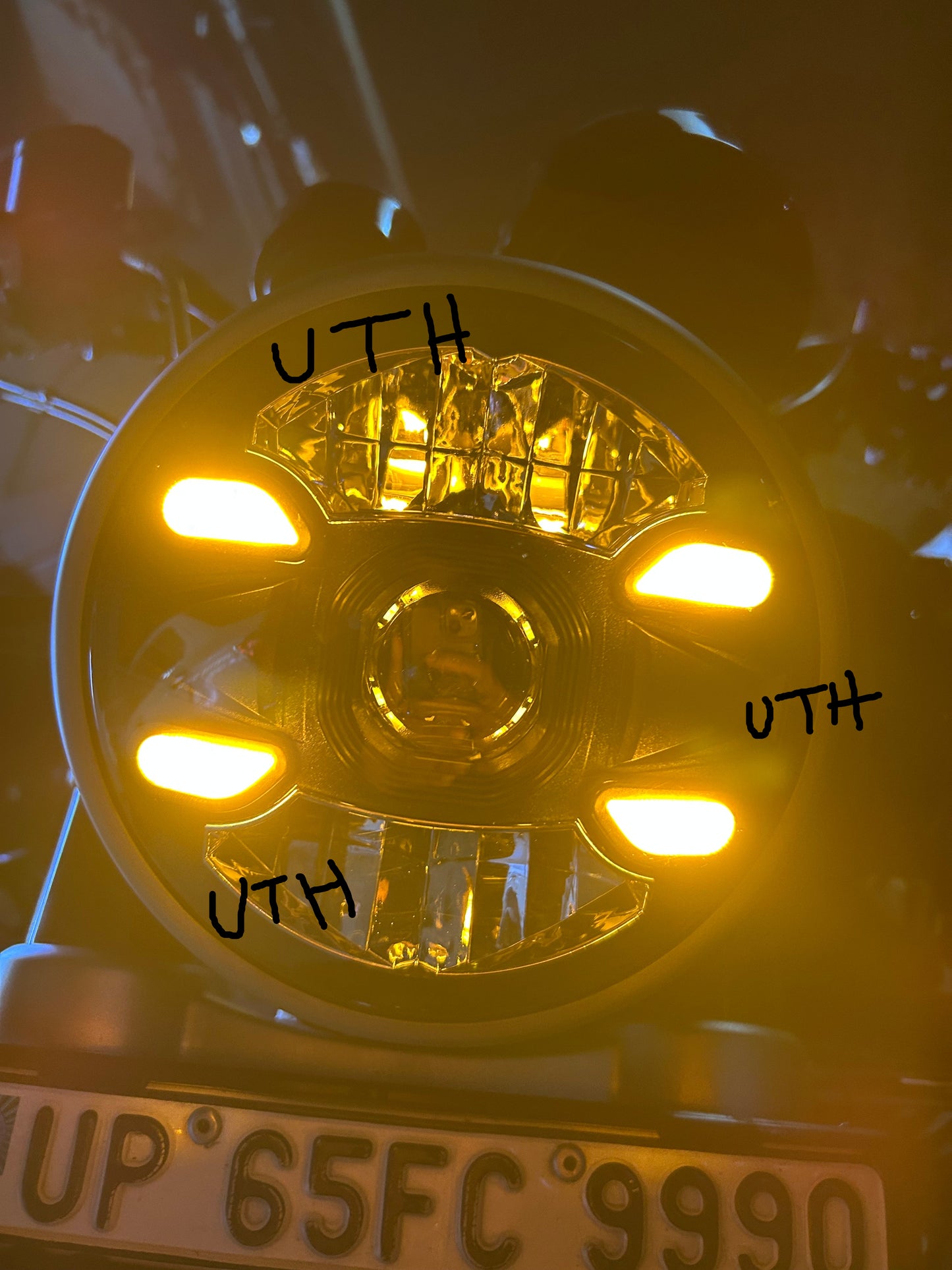 LIU HJG 7 Inch Round LED Headlight with Amber/White DRL + Turn Indicator – Royal Enfield / Himalayan / Classic / Bullet & Thar – 12V–80V – H4 Plug