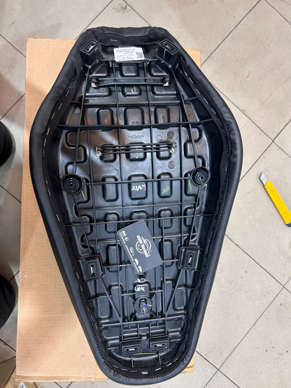 Royal Enfield Black Custom Seat KXA00140 — OEM Sporty Seat for Hunter 350