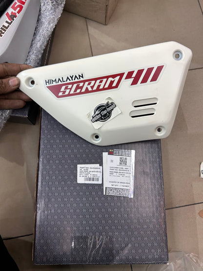 Royal Enfield RAV00955/B - Side Panel RH with Decal - Ash White / White Flame for Scram 411 White Flame - OEM