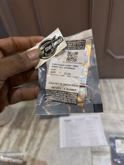 573964/A – Clip, Breather / Small Service Clip for Classic 350 & Classic 500 UCE, Bullet 350/500 UCE, Electra 350 UCE (ES), Thunderbird 350/500 (UCE), Continental GT 535, Himalayan 411 (SAP/PAI hoses) – Genuine Royal Enfield