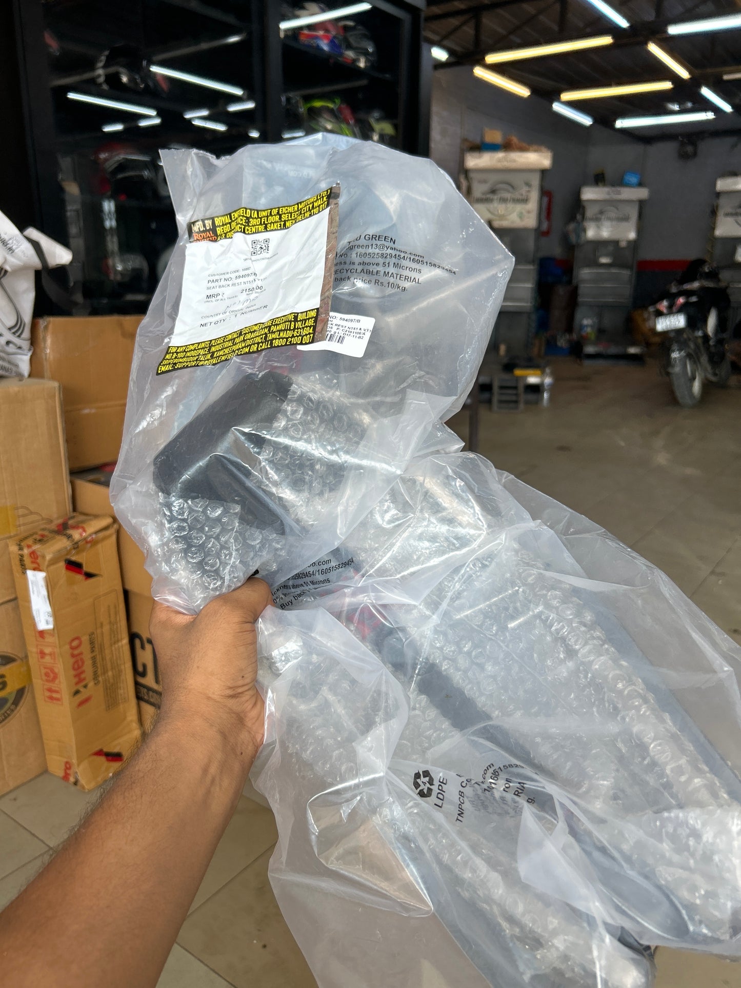 Royal Enfield Seat Backrest 594097/B – Pillion Support for Thunderbird 350 & 500