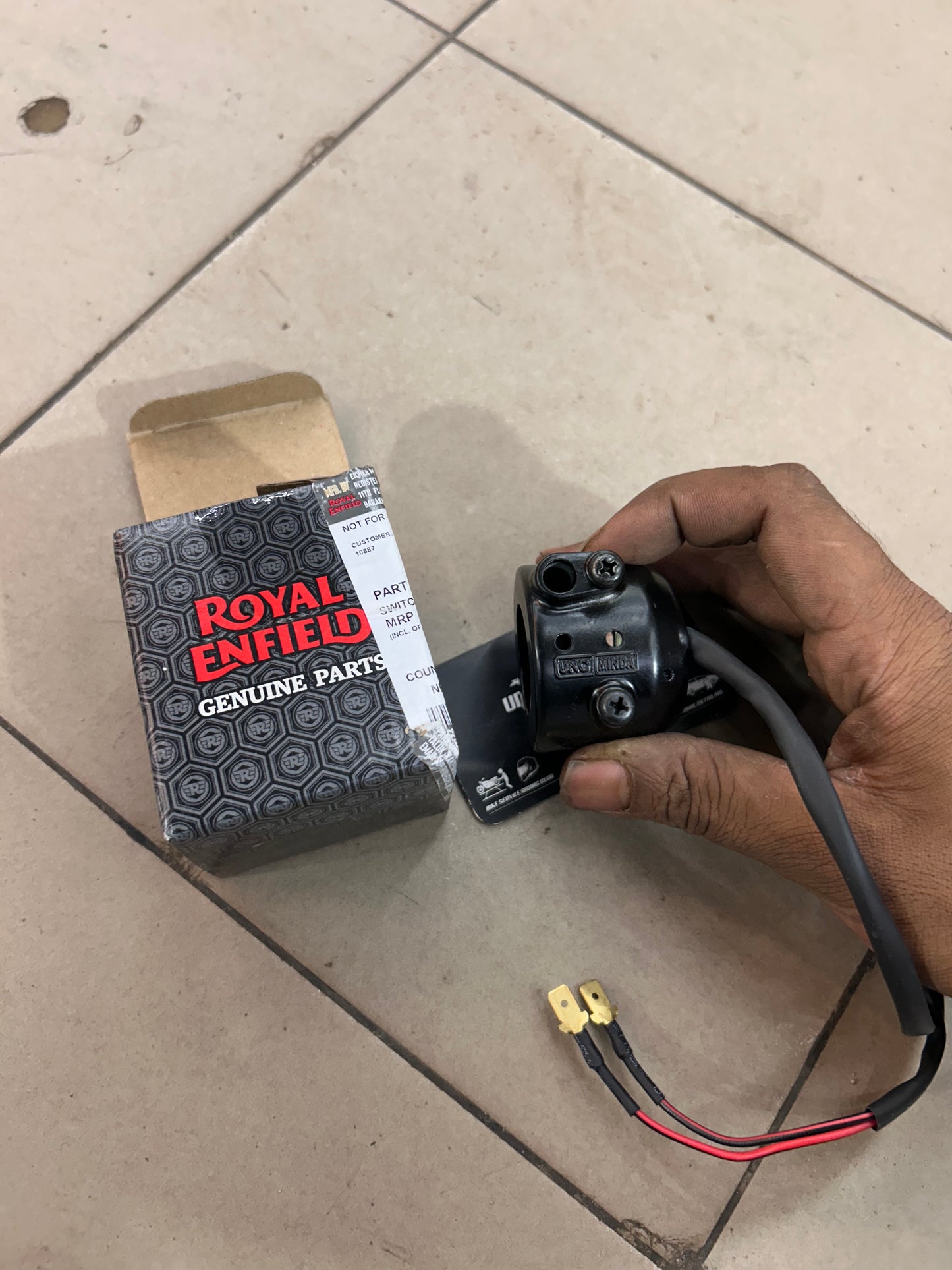 Royal Enfield 144354/B – Right Hand Switch Module (RH New) for Standard 350/500, Electra 4S & Machismo A350 – Genuine Old-Model Bullet OEM