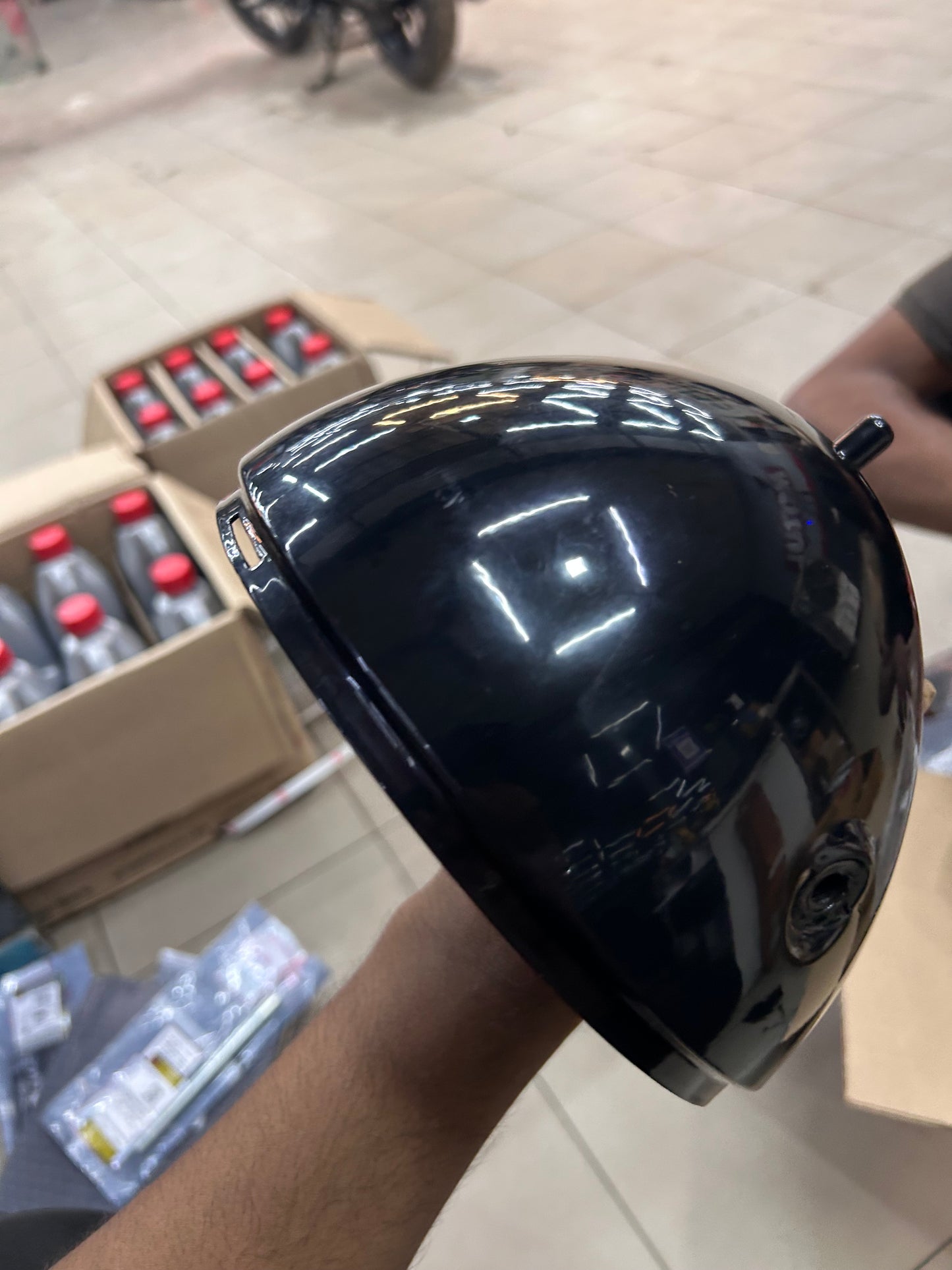 Royal Enfield RAN00063/B – Headlamp Bowl Black (OEM for Interceptor 650 & Continental GT 650)