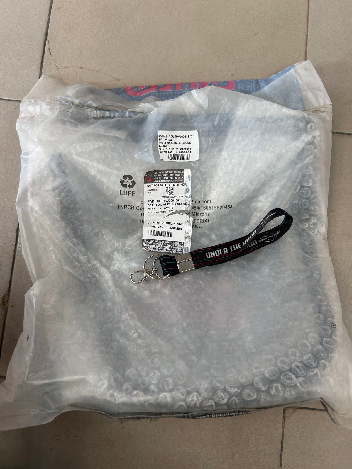 Royal Enfield Classic 350 J-Series Genuine Glossy Black Rear Grab Rail Assembly | RAU00618/C
