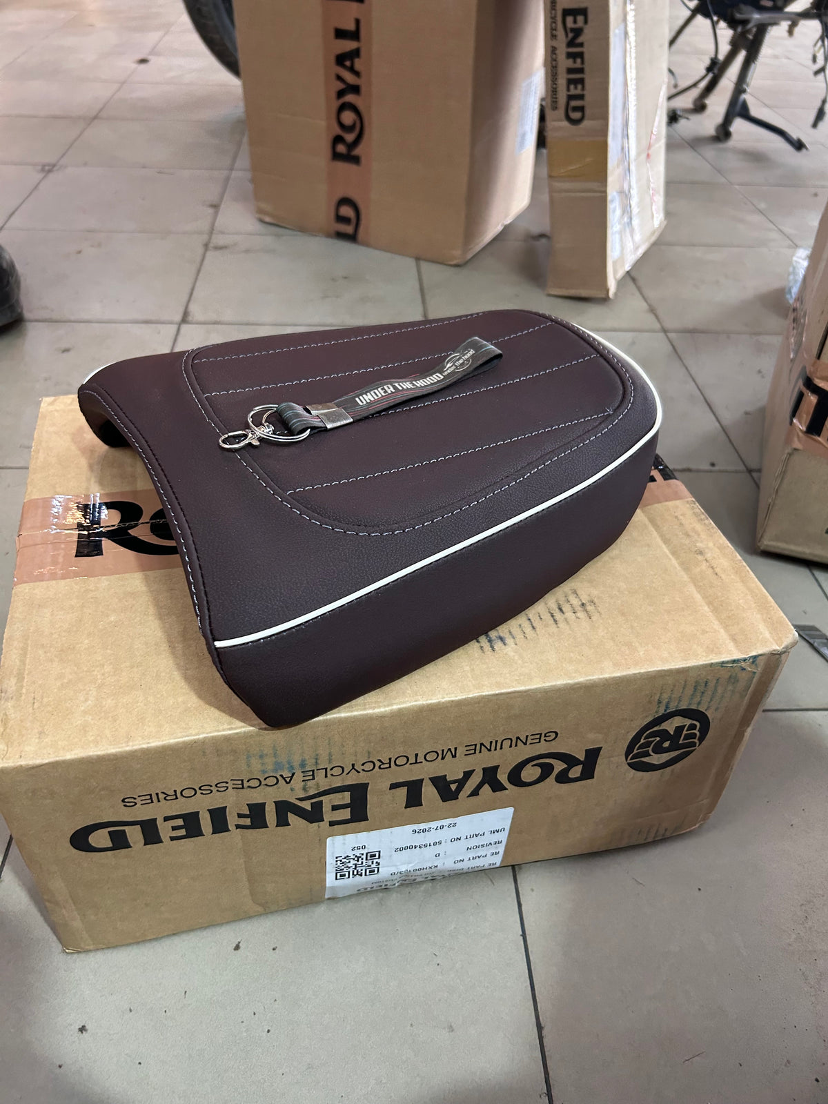Royal Enfield Goan Classic 350 Brown Custom Passenger Seat KXA00188