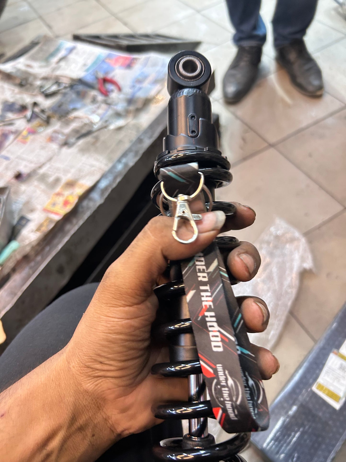 Royal Enfield RAR00052/C – OEM Rear Shock Absorber (Single Piece, Chrome) for Hunter 350 (Factory, Dapper, Rebel)