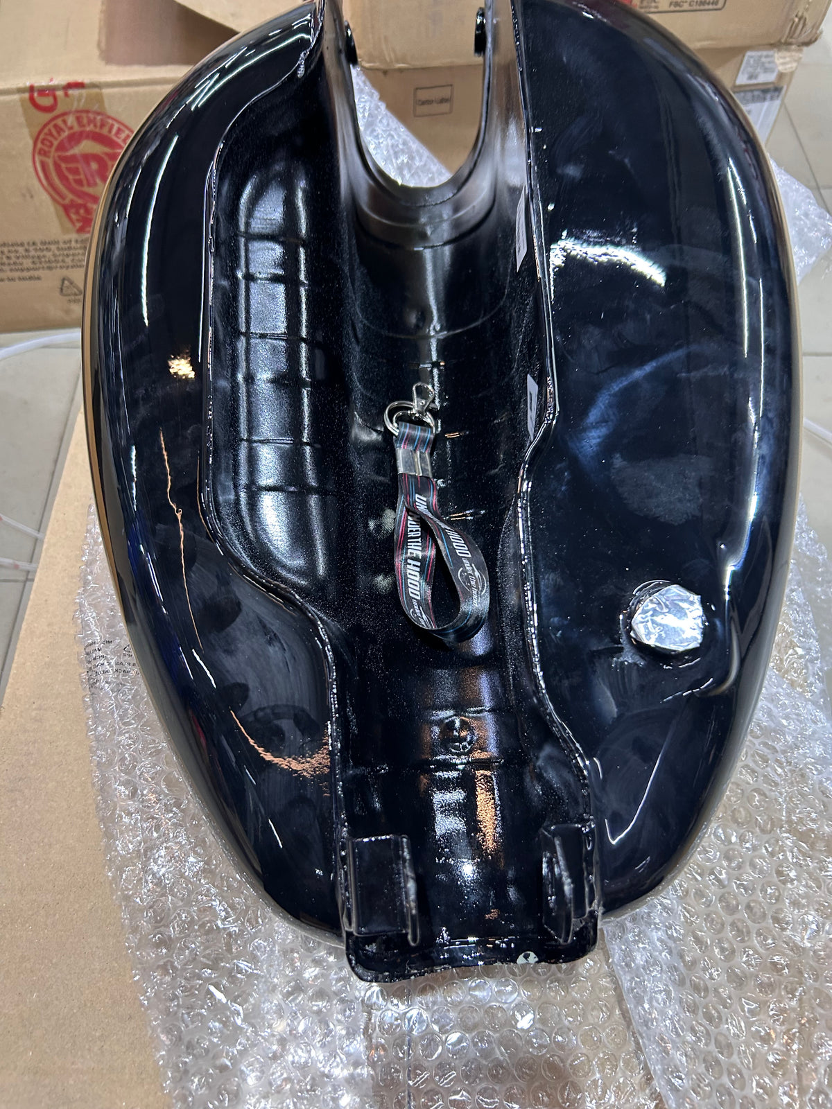 Royal Enfield Bullet 350 UCE Kick Start Black GK Fuel Tank – 866152