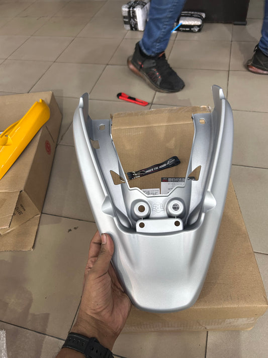 Royal Enfield Guerrilla 450 Smoke Silver Rear Mudguard RAQ01219/A