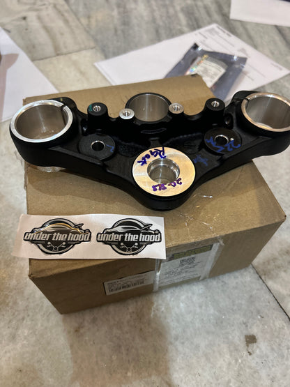 Royal Enfield 1100429/B – Top Yoke (J1D) Triple Clamp Upper Yoke | OEM for Meteor 350 (J-Series)