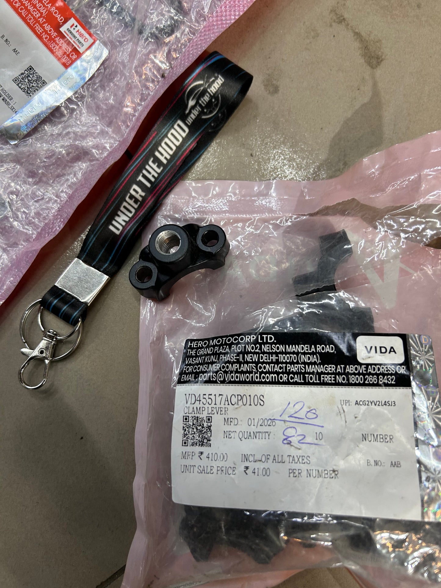 Hero VIDA / VIDA V2 / VIDA VX2 Lever Clamp | Genuine Brake Lever Clamp Bracket | VD45517ACP010S