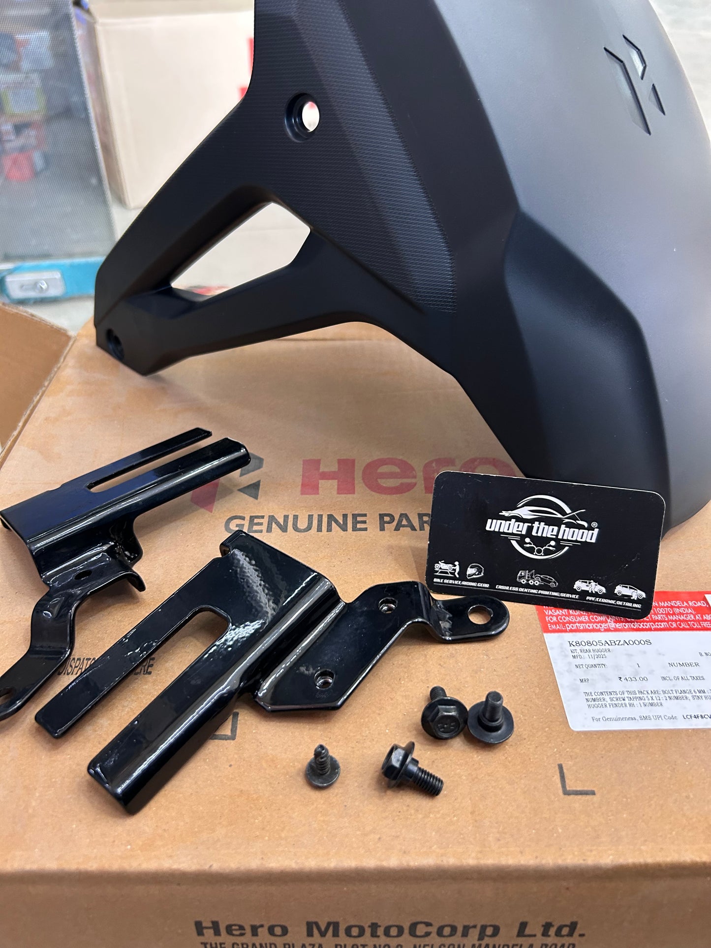 Hero Genuine Rear Hugger Kit for Xtreme 160R, Xtreme 160 4V & Xtreme 160 4V Premium | Rear Hugger Fender / Mudguard Extender / Tyre Hugger | K80805ABZA000S