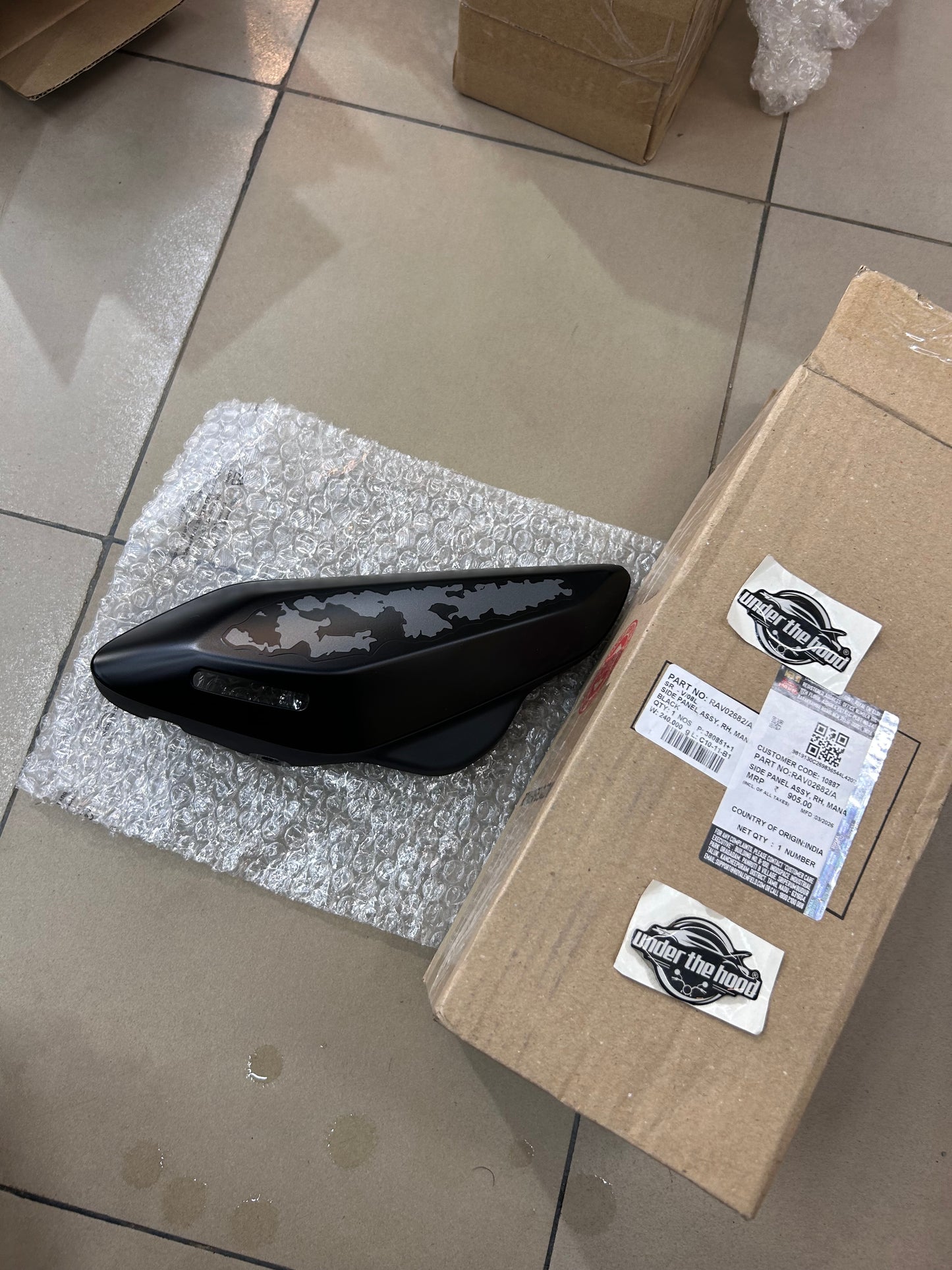 Royal Enfield RAV02682 - Side Panel Assembly (RH) For Himalayan 450 - Mana Black