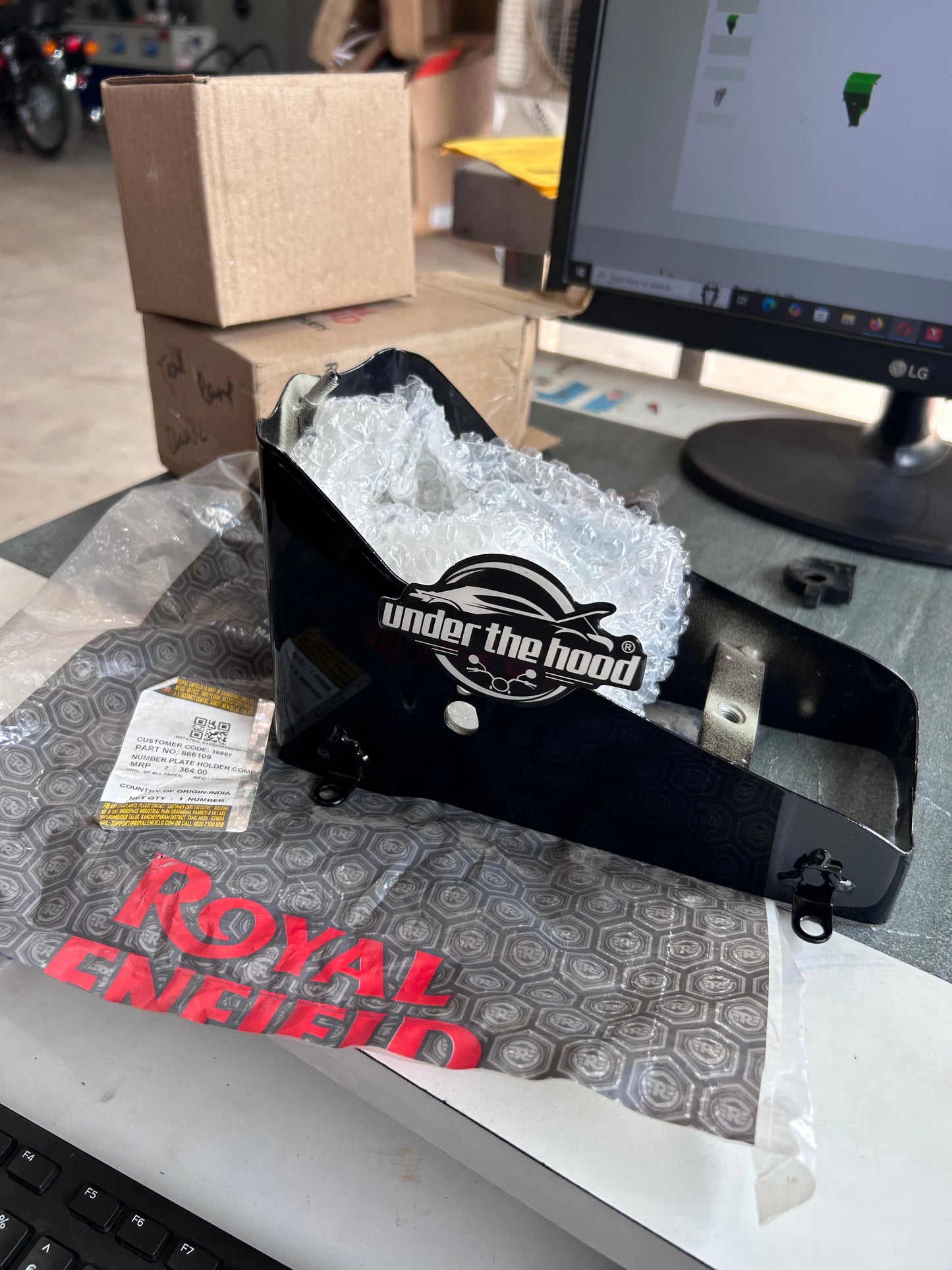 Royal Enfield 866109 – Genuine Rear Number Plate Holder (Black Std) for Bullet 350 KS – OEM Replacement Bracket