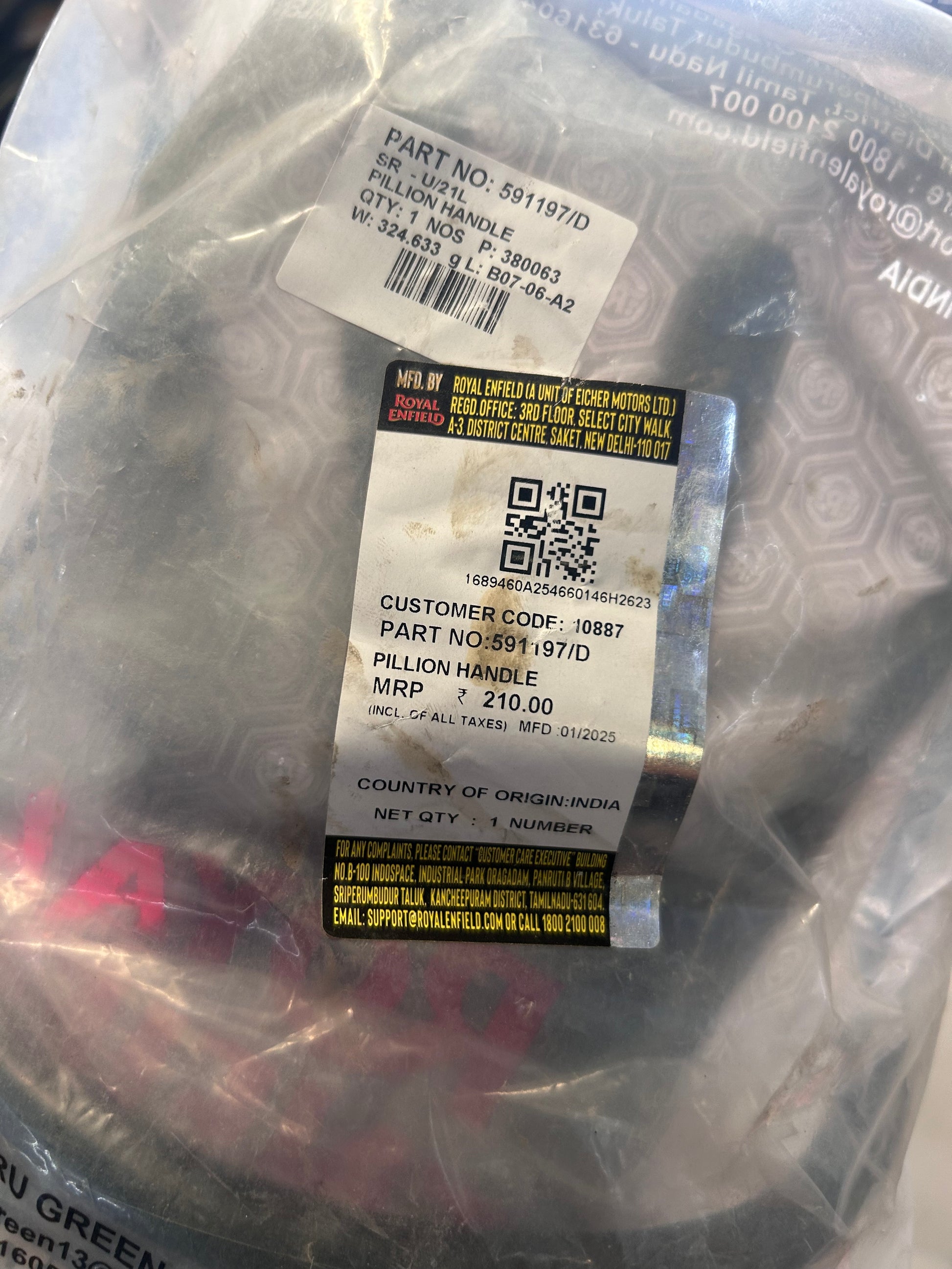 Royal Enfield 591197/D Grab Handle – Classic 350 & 500 UCE (Black)

