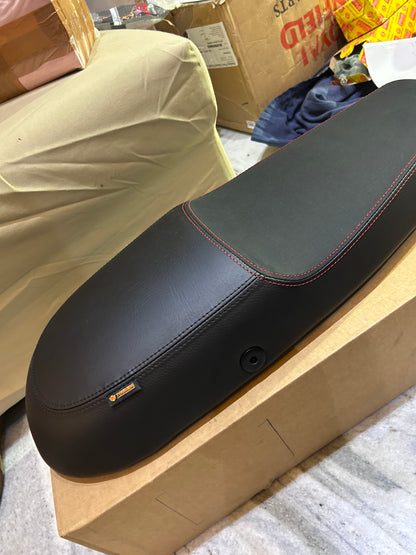 Royal Enfield 1990489 – Black Premium Touring Dual Seat for Continental GT 650 – Genuine GMA Comfort Seat