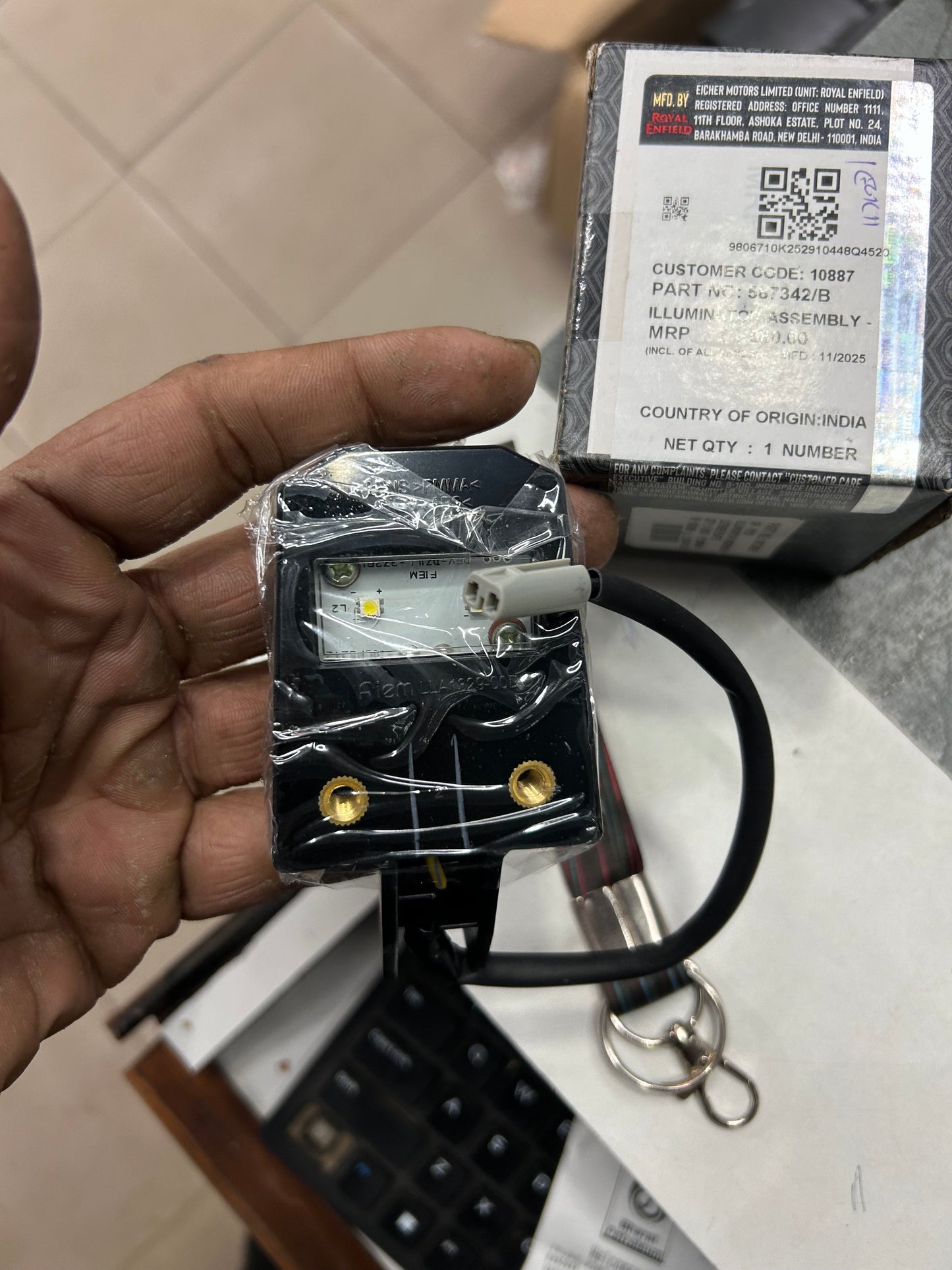 Royal Enfield License Plate Illuminator Assembly – Part No. 587342 / 587342/B – Himalayan / 411 EFI Number Plate Light