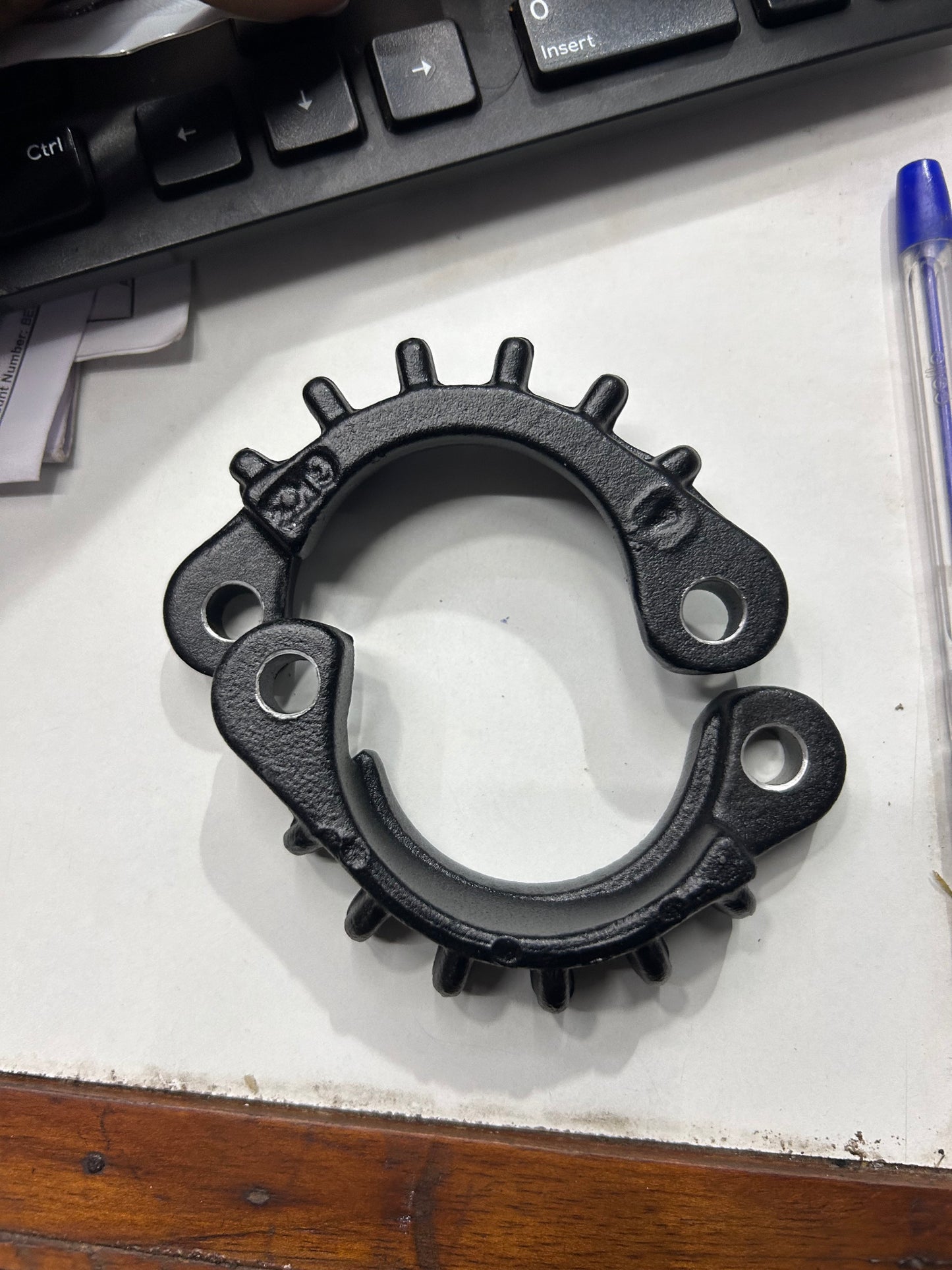 Royal Enfield RLX00526/E – Exhaust Bend Pipe Clamp (HR Black) – For Meteor 350 & Classic 350 Reborn (J-Series)