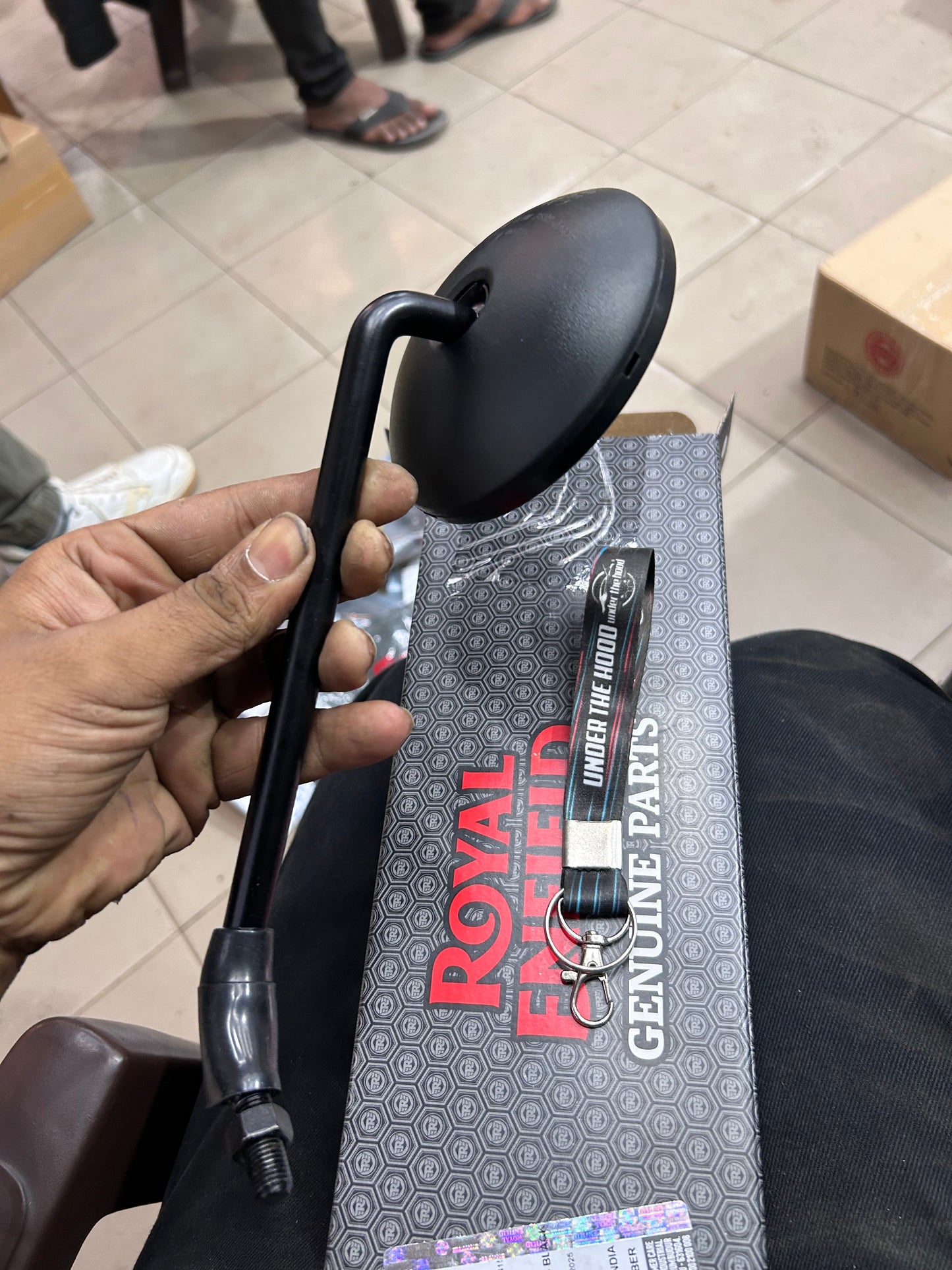 Royal Enfield RAL00750 – Mirror Rear View LH Black for Classic 350 Reborn (J-Series, OEM Left-Side Mirror)