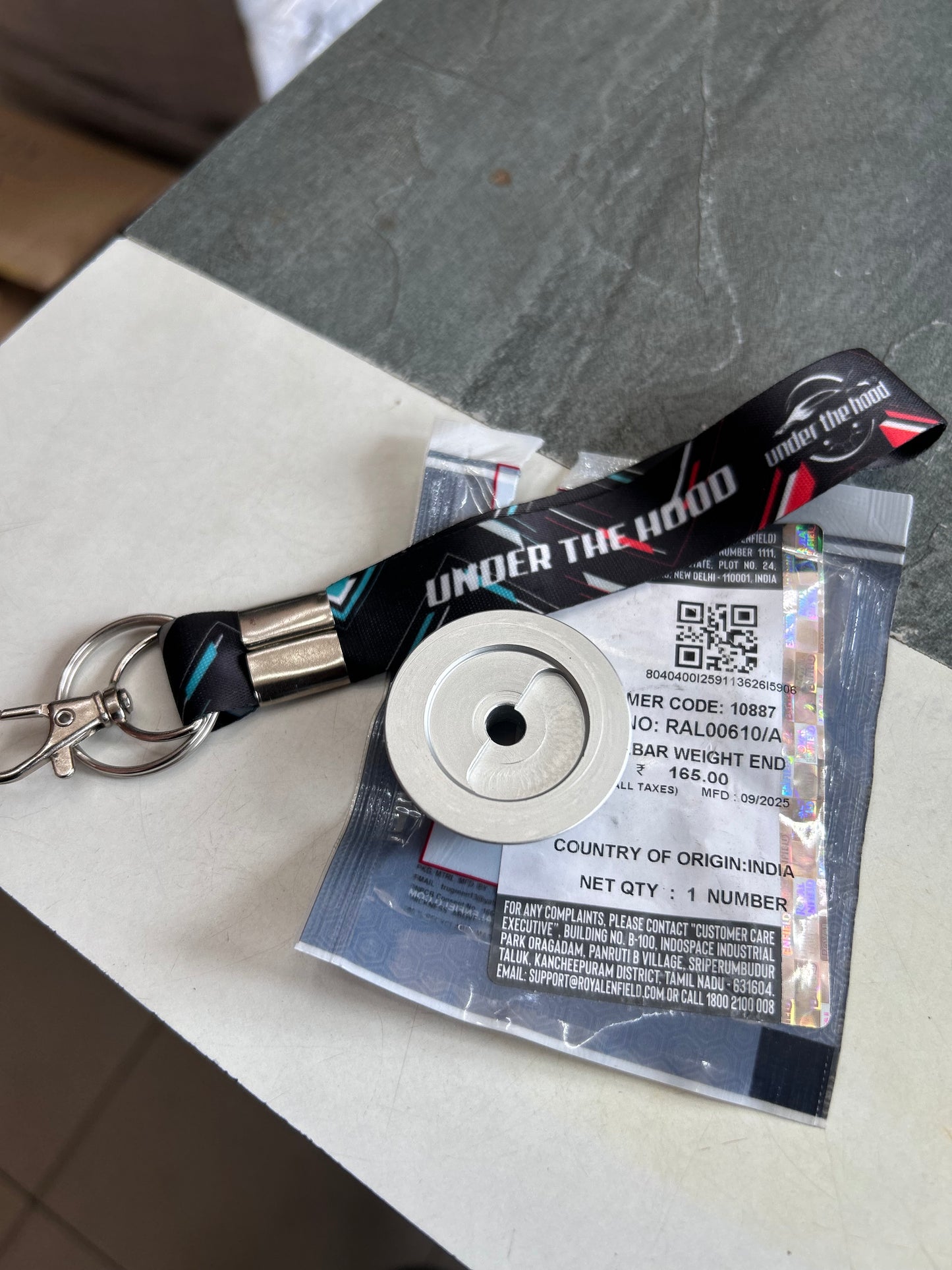 RAL00610/A – Genuine Royal Enfield Handlebar Weight End for Continental GT 650 (BS6)