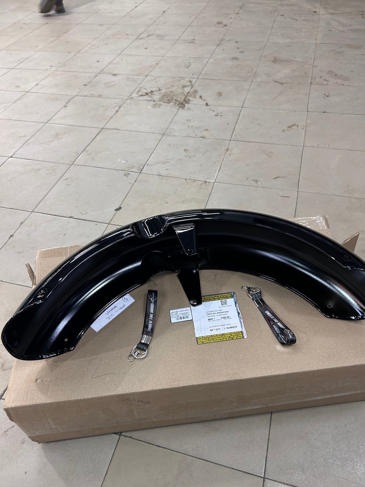 Genuine Royal Enfield RAG00135/A Front Mudguard Assembly – Gloss Black – Classic 350 Reborn (J-Serie