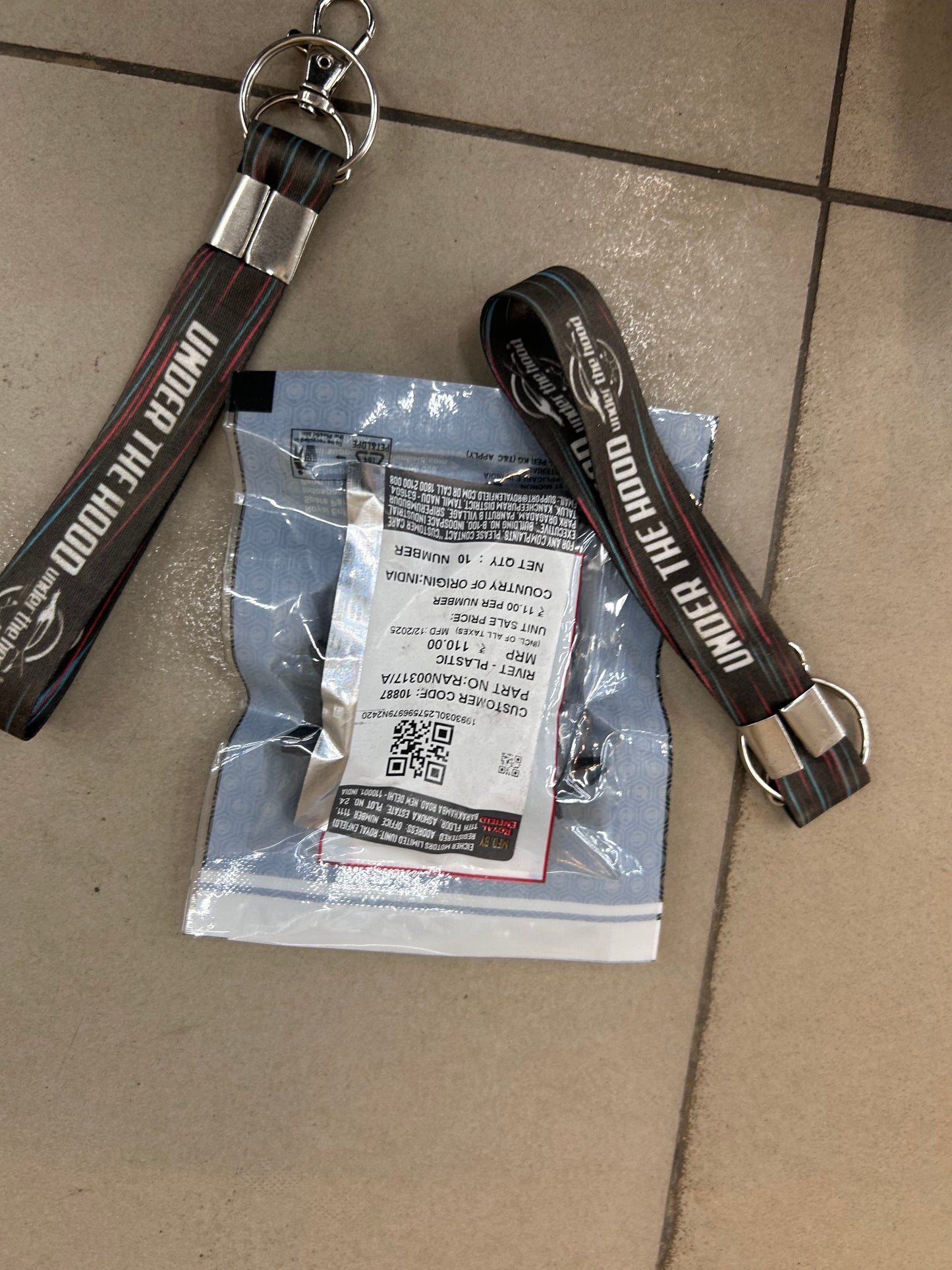 Royal Enfield RAN00317/A – Rivet (Plastic) | Hunter 350 / Meteor 350 / Interceptor 650 / GT 650 / Super Meteor 650 / Shotgun 650 / Classic 650 / Bear 650