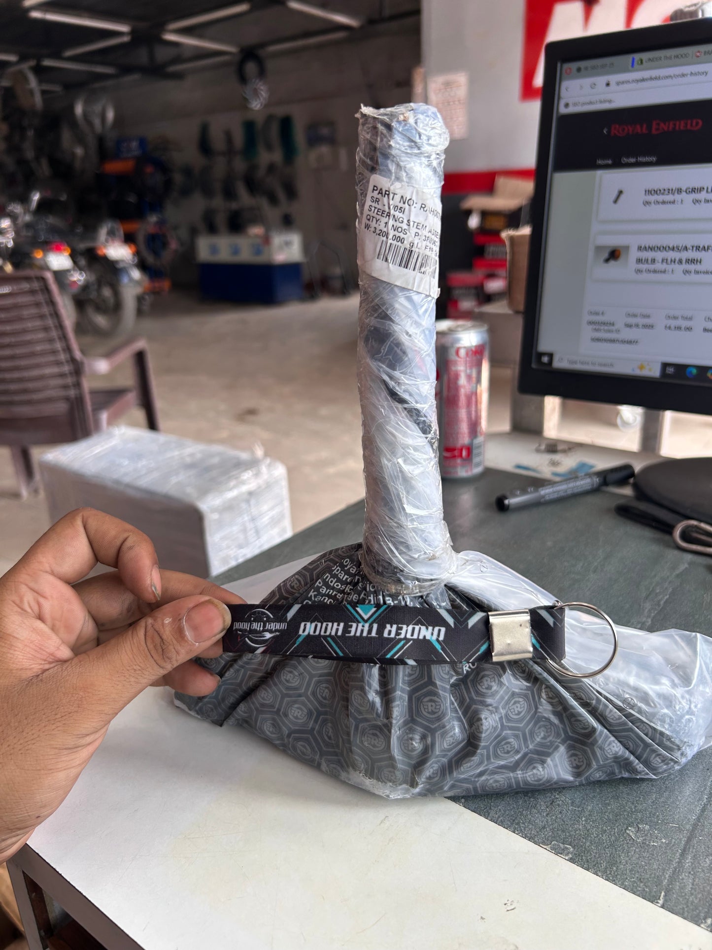 Royal Enfield Steering Stem Assembly – Continental GT 650 (RAH00798/A) | OEM OEM Lower Yoke + Stem