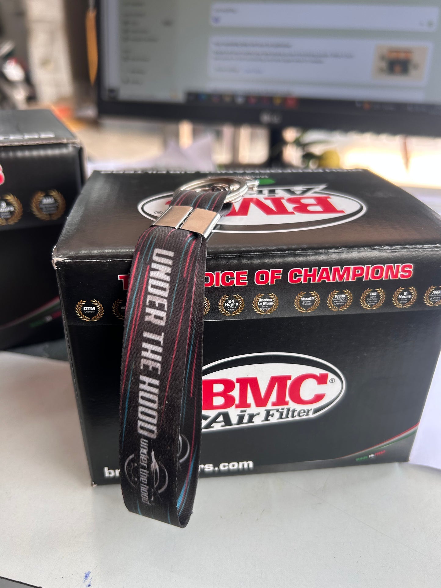 BMC Air Filter FM01138 for Royal Enfield Meteor 350 / Classic 350 Reborn / Hunter 350 / Bullet 350 (J-Series) – Washable High-Flow Cotton Gauze Replacement (OEM Ref: 1570250)