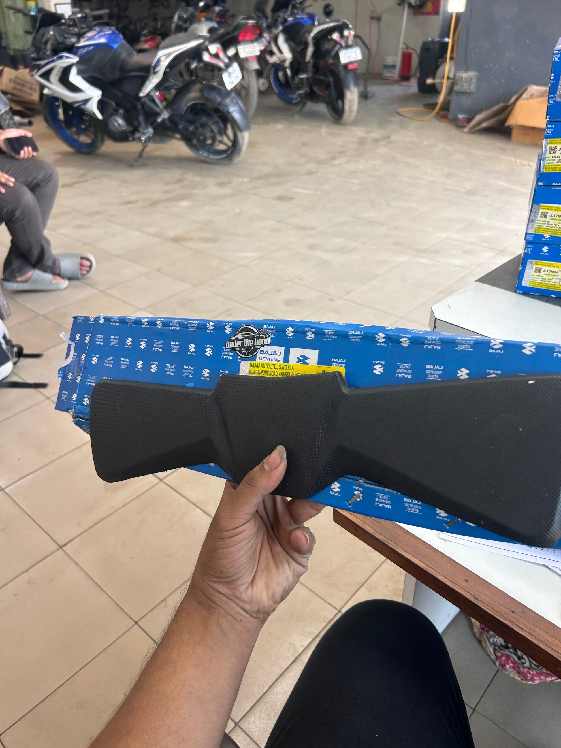 Bajaj Pulsar RS200 Foam Tank Cover DT171030 OEM