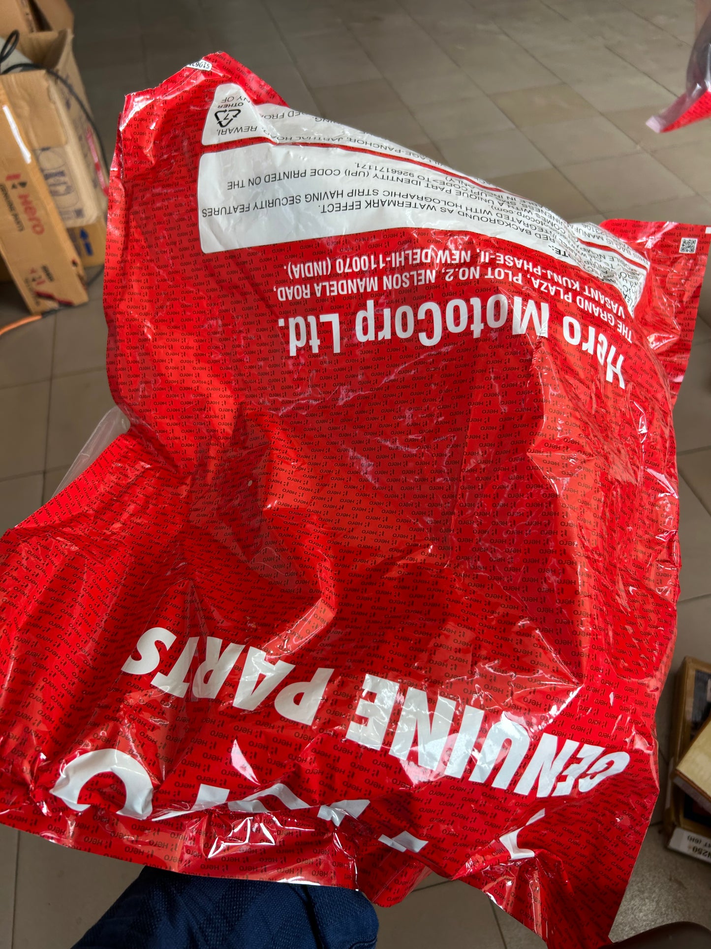 Hero Front Visor / Front Cowl – Black (NH-1) | Genuine OEM Part 61301KTCA20PS – For Super Splendor & Compatible Models