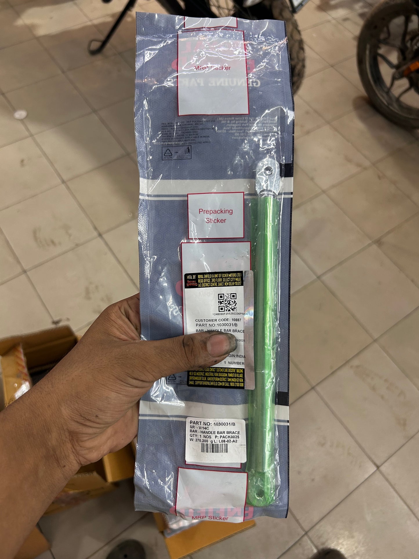 Royal Enfield 1030031/B – Handlebar Brace (Chrome) for 650‑Series