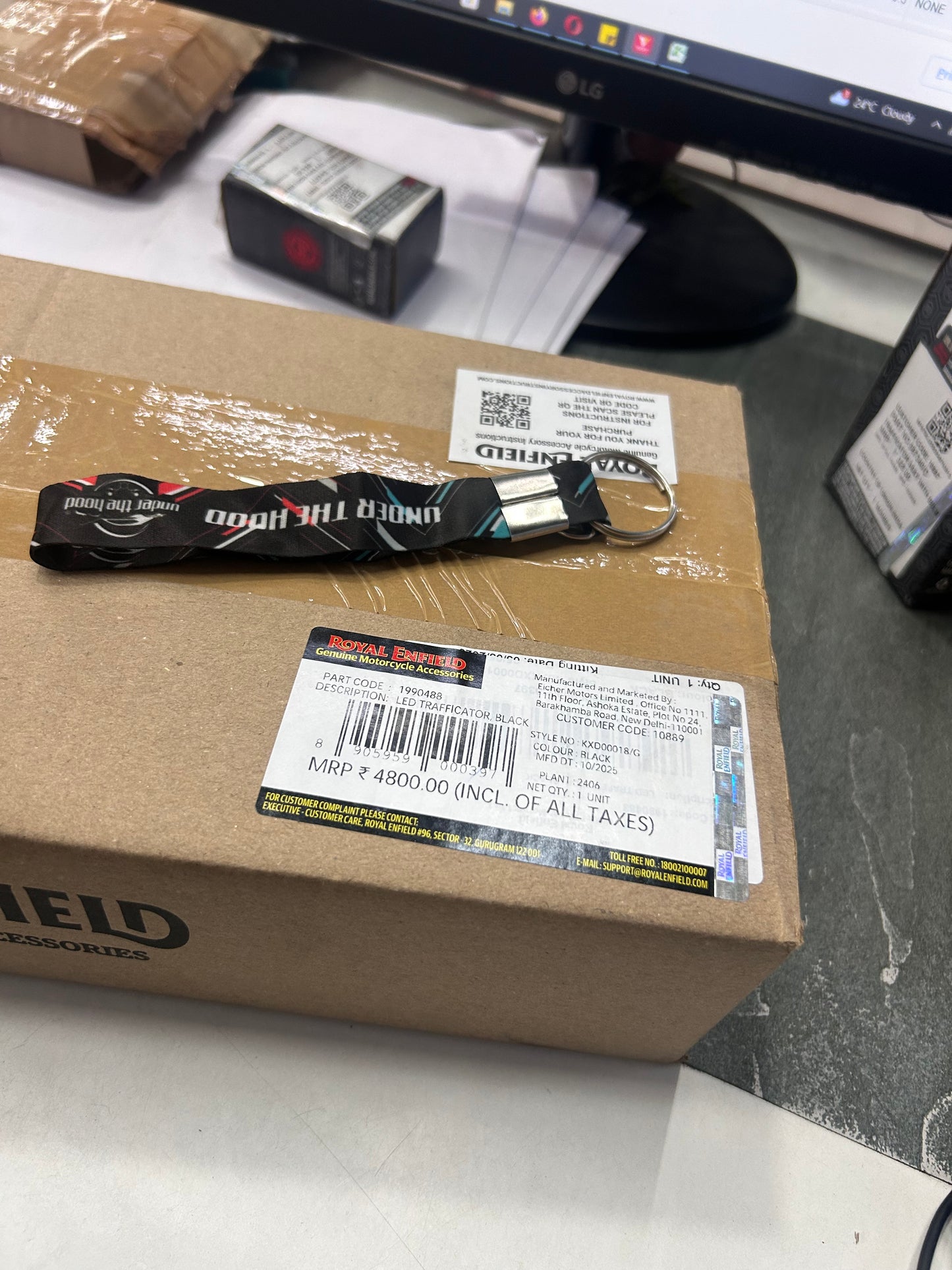 Royal Enfield Black LED Indicators (Set of 4) – 1990488 — OEM for Interceptor 650 & GT 650