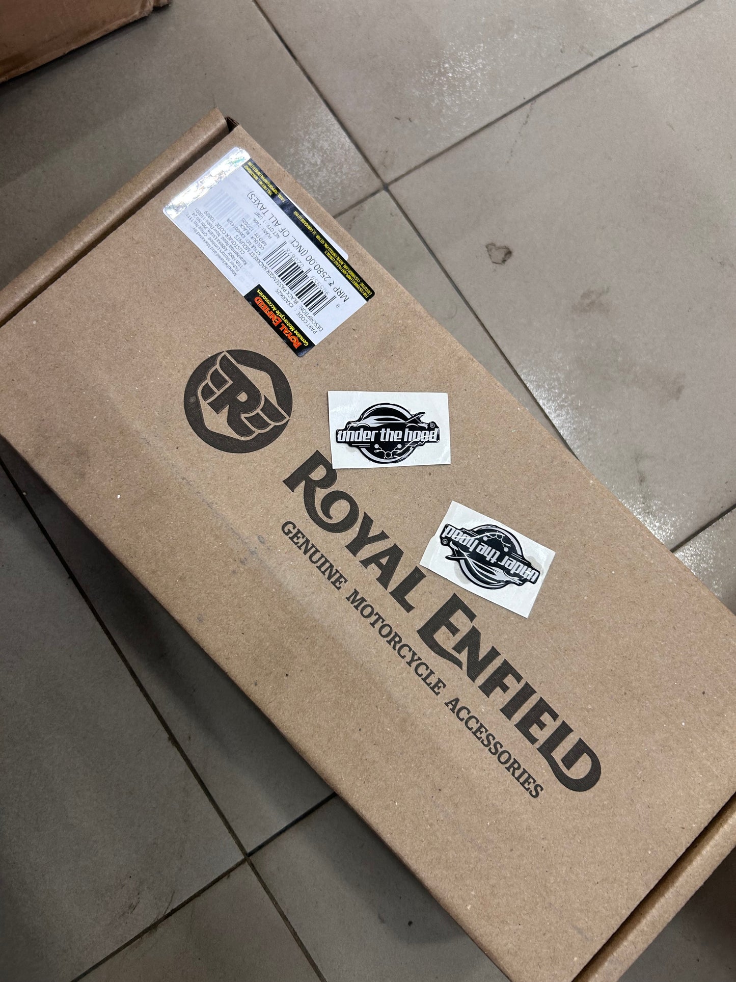 Royal Enfield Black Passenger Backrest Mounts KXA00625 — OEM Cast-Alu Mounts for Meteor 350