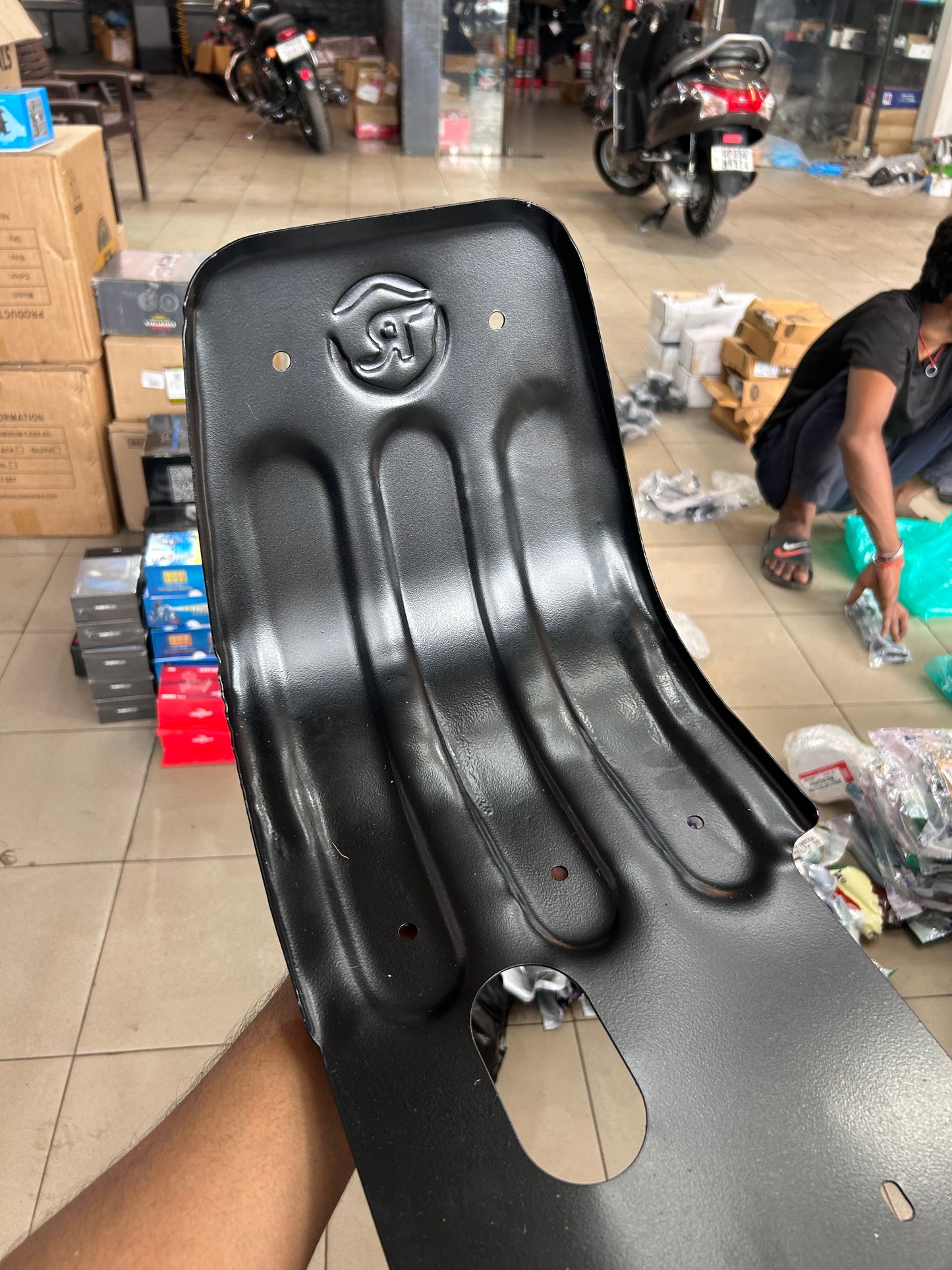 Heavy-Duty Sump Guard (Bash Plate) – Black – For Royal Enfield Classic Reborn & Meteor 350 – Aftermarket Engine Protection Skid Plate