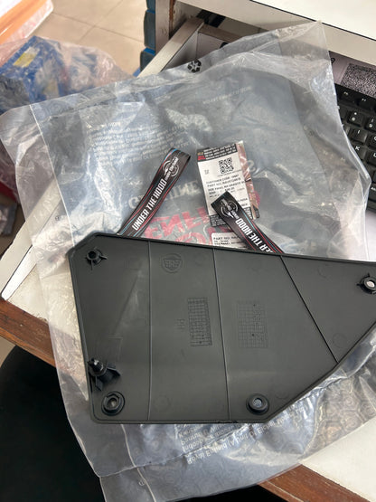 Royal Enfield Himalayan 411 Side Panel Right Hand – Stealth / Granite Black – RAV01248/B