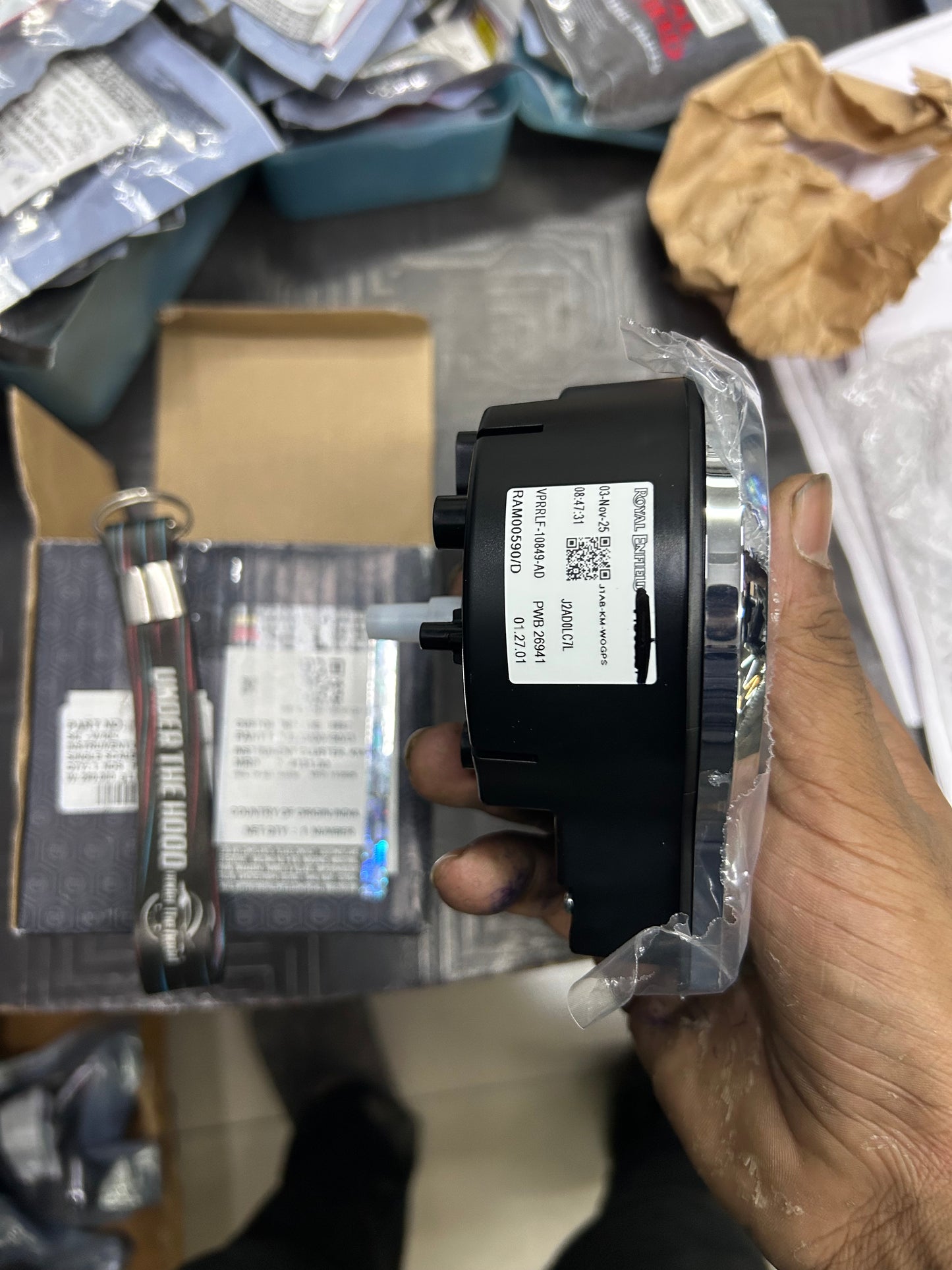Royal Enfield RAM00590/A – Instrument Cluster (KMPH, Single Scale) – OEM for Classic 350 Reborn & Bullet 350 BS6