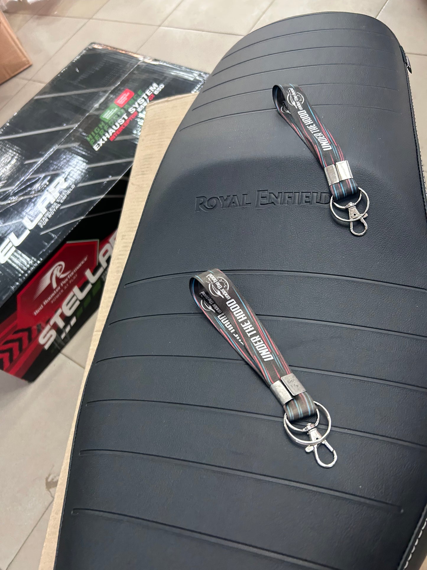 Royal Enfield Black Low Ride Dual Seat KXA00053 — OEM Lowered Seat for Bullet 350