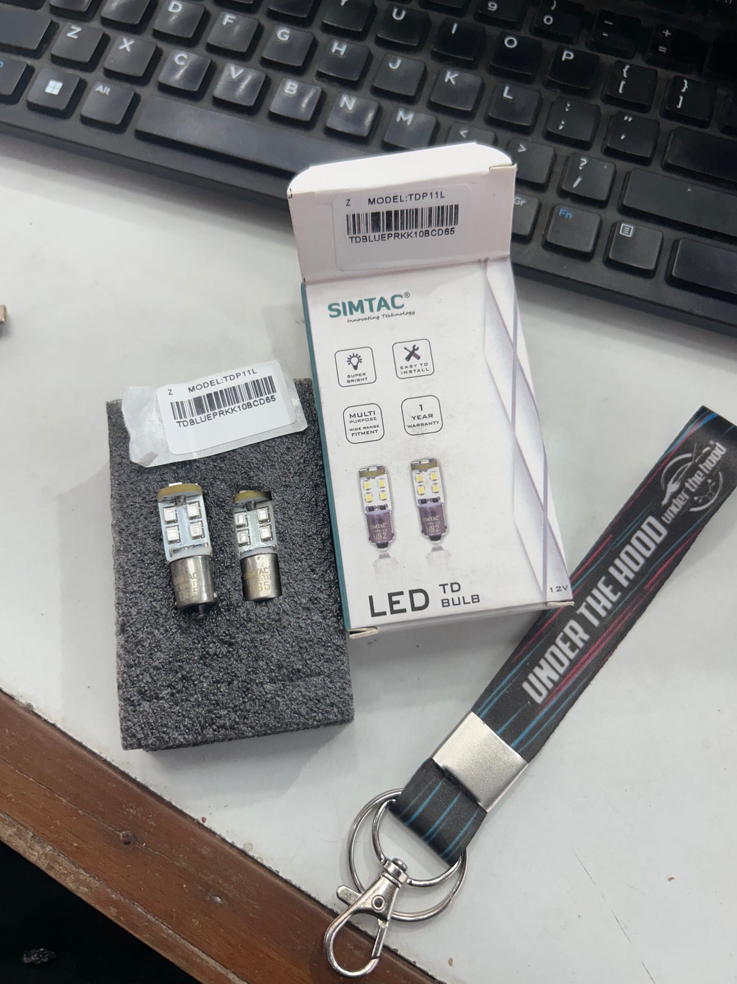 Simtac 360° LED T10 / TD Pilot & Parking Bulbs (Pack of 2, Multi-Colour) – 12V Parking / Tiger Eye / Number Plate Upgrade